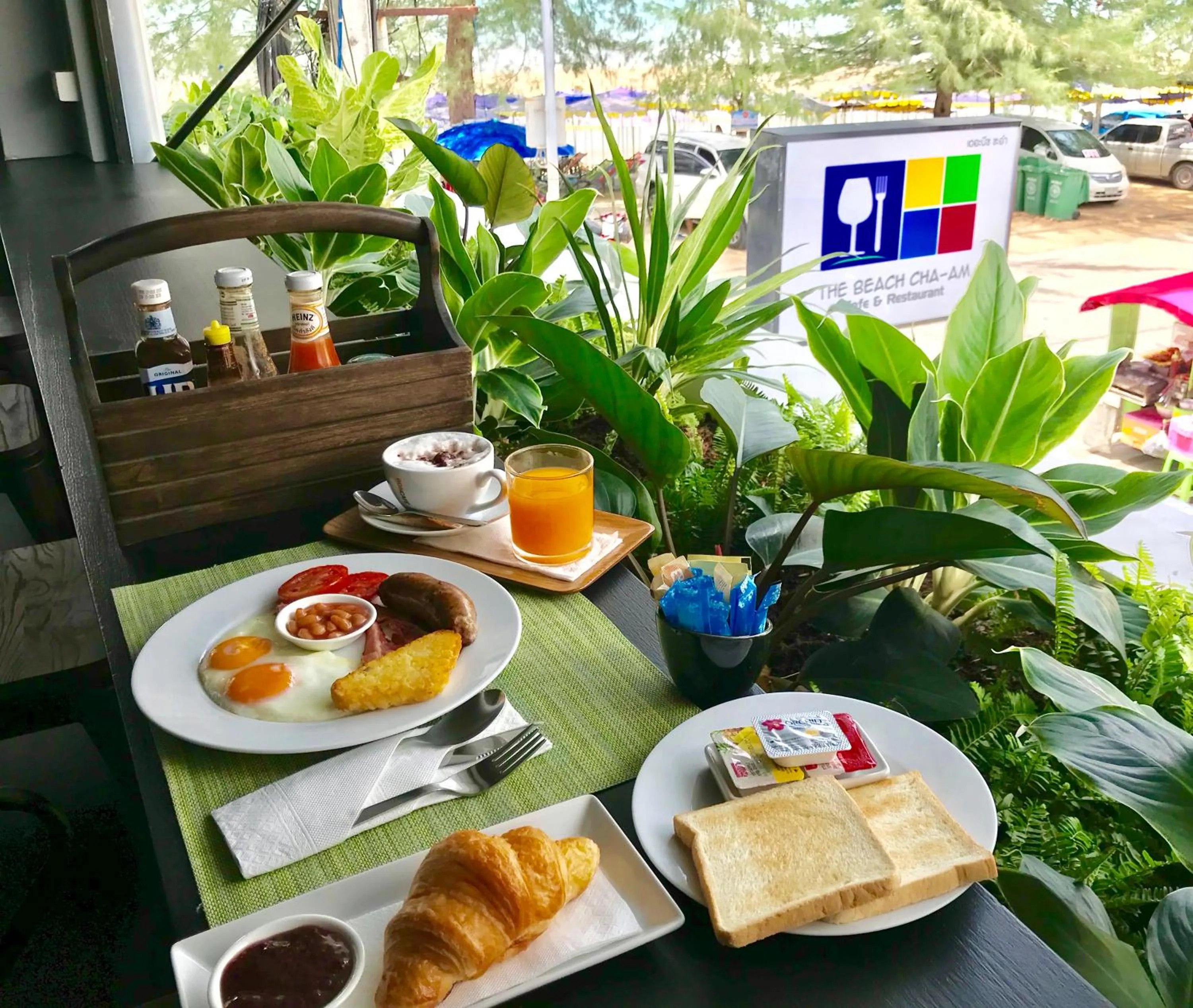 Food and drinks in CHA AM MY HOUSE Resort