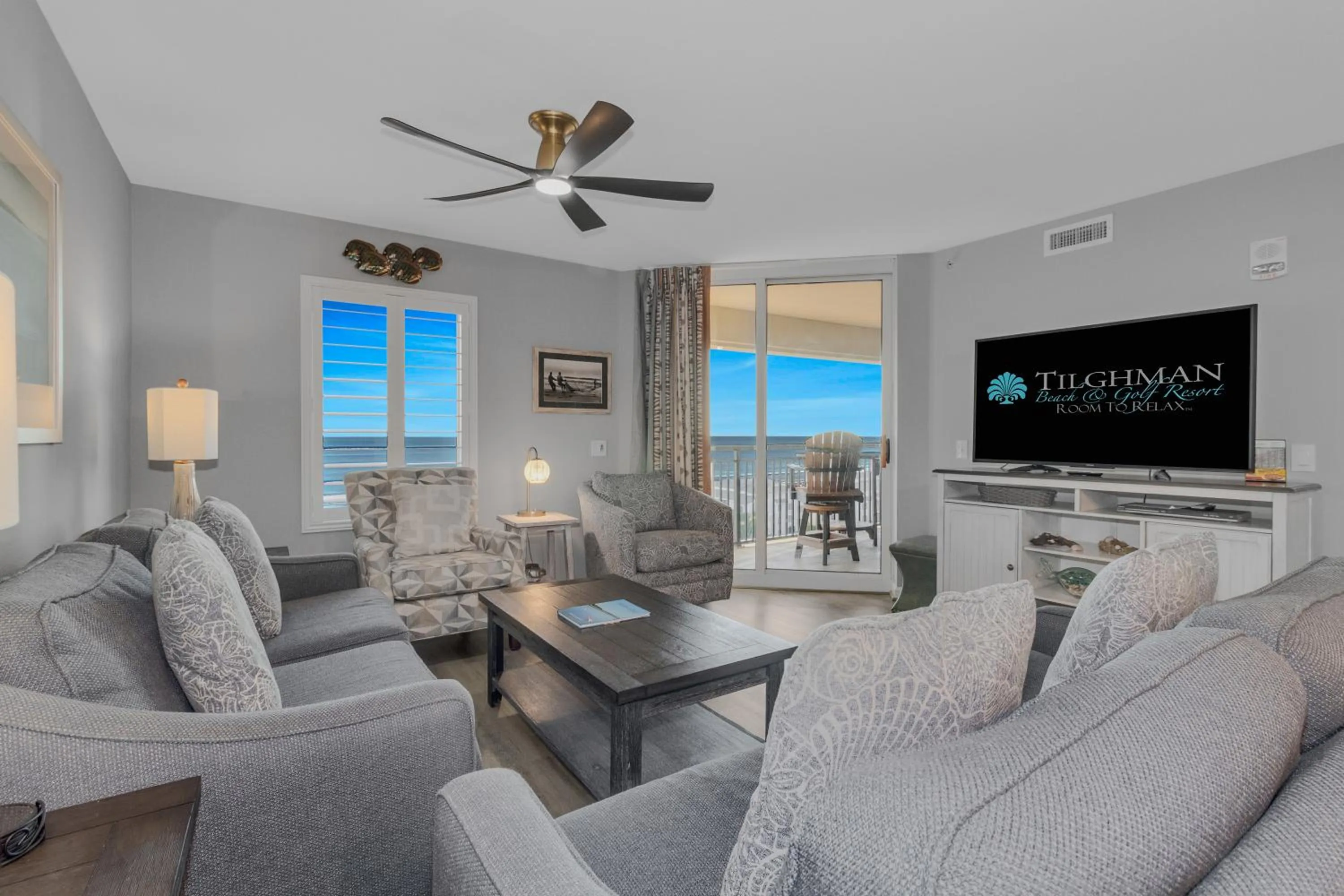 Living room in Tilghman Beach and Golf Resort