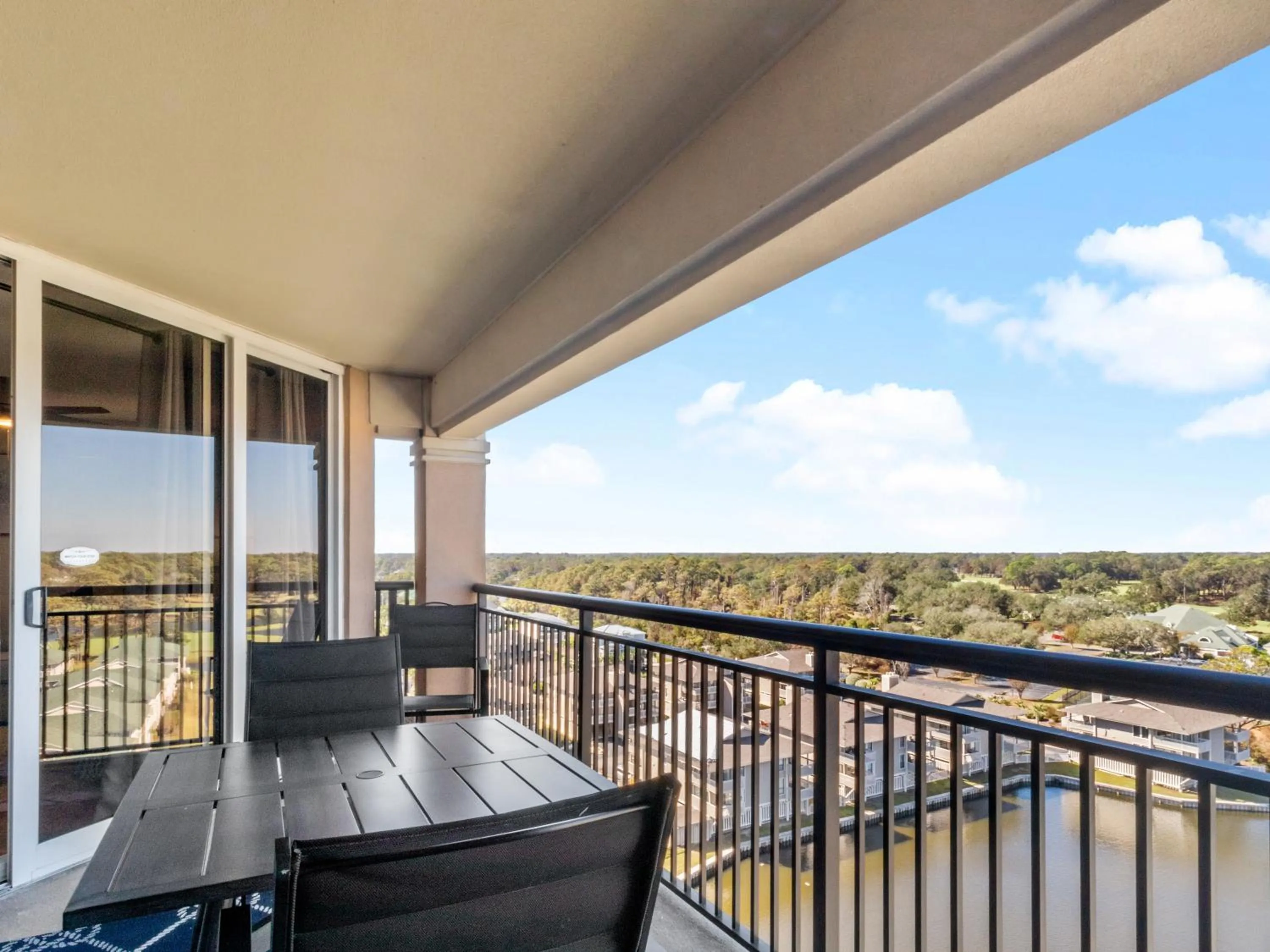 Balcony/Terrace in Tilghman Beach and Golf Resort