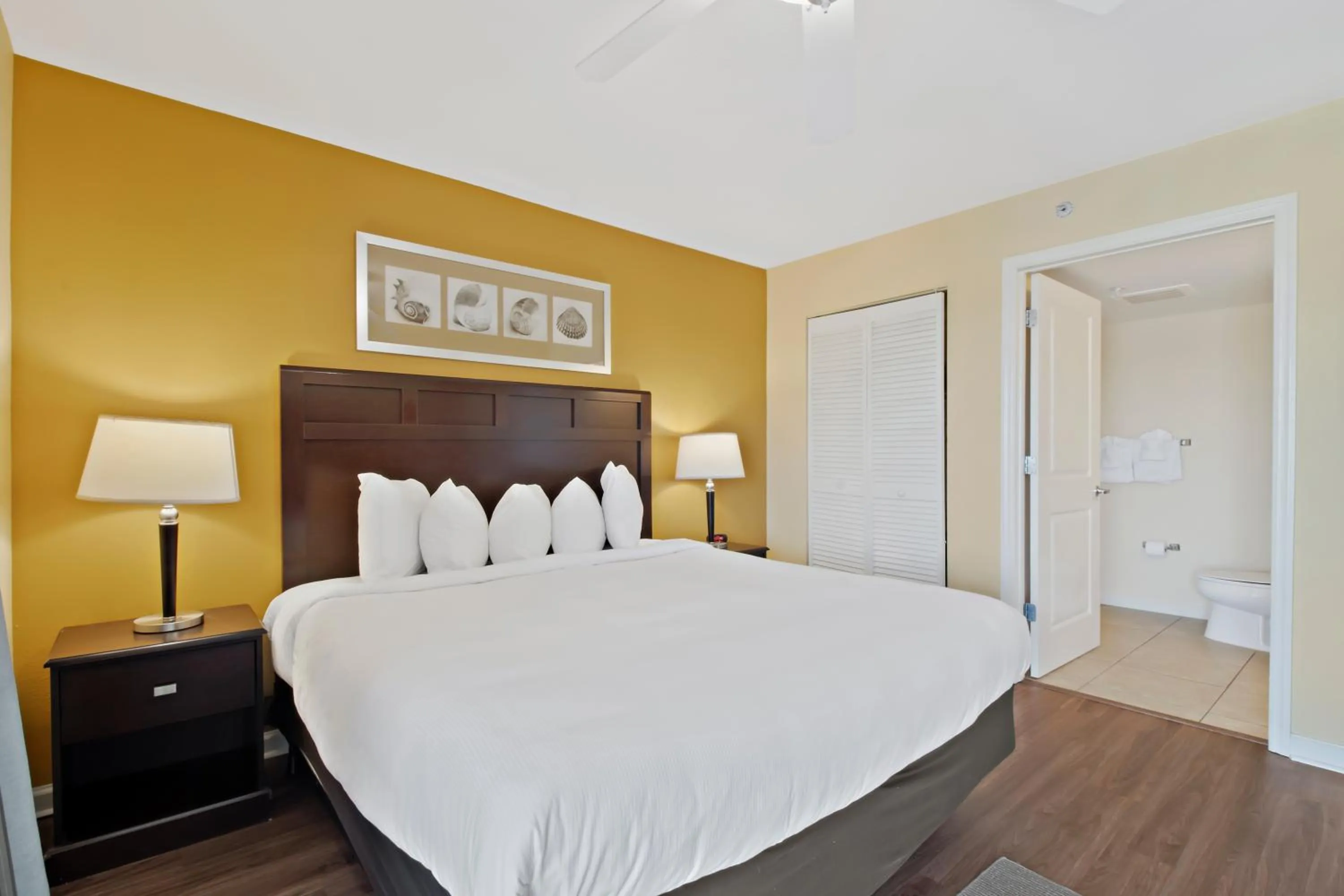Bedroom in Tilghman Beach and Golf Resort