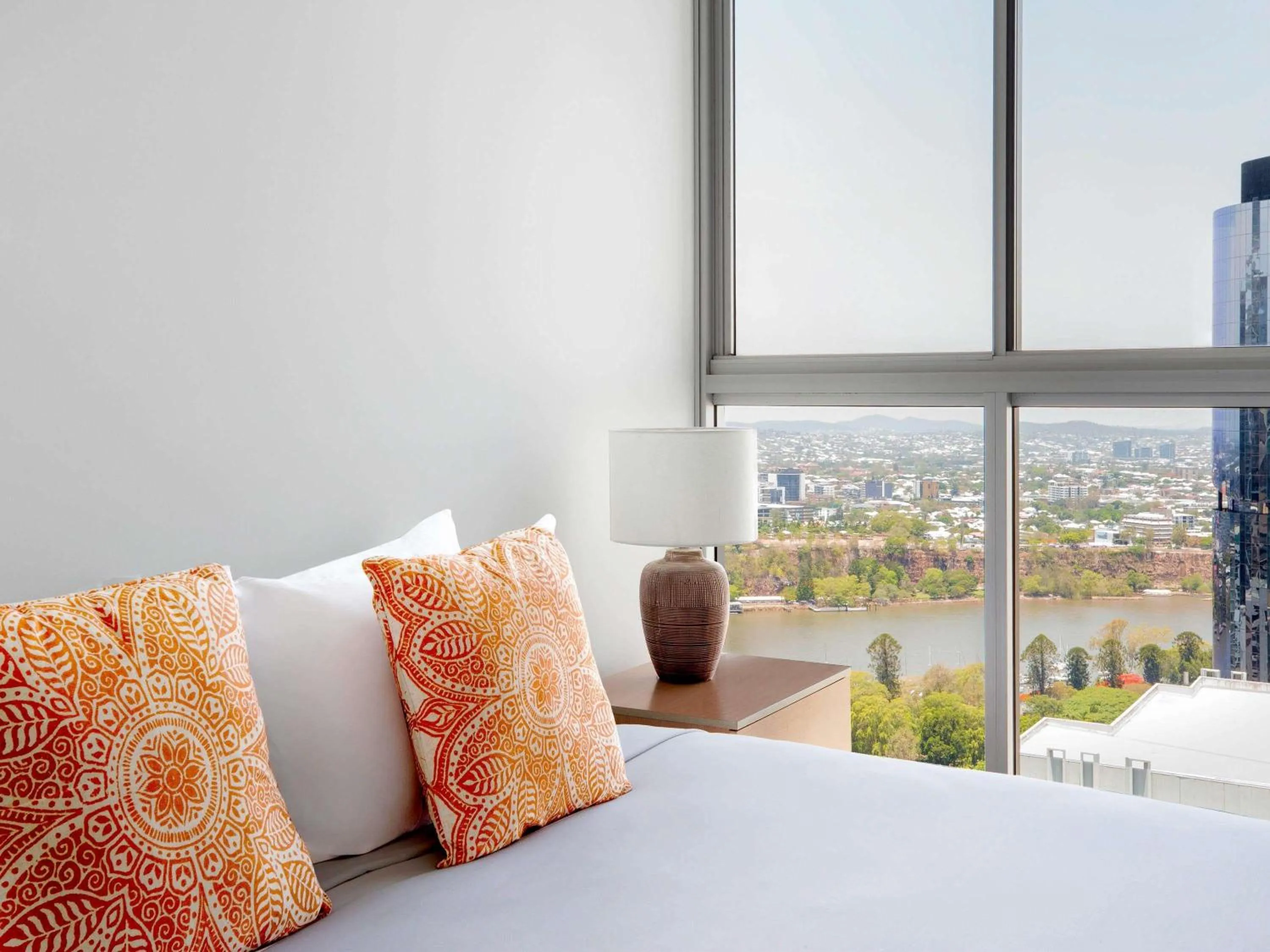 Other, Bed in Mantra on Mary