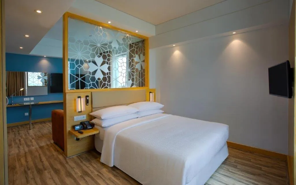 Bed in Four Points by Sheraton Chennai OMR