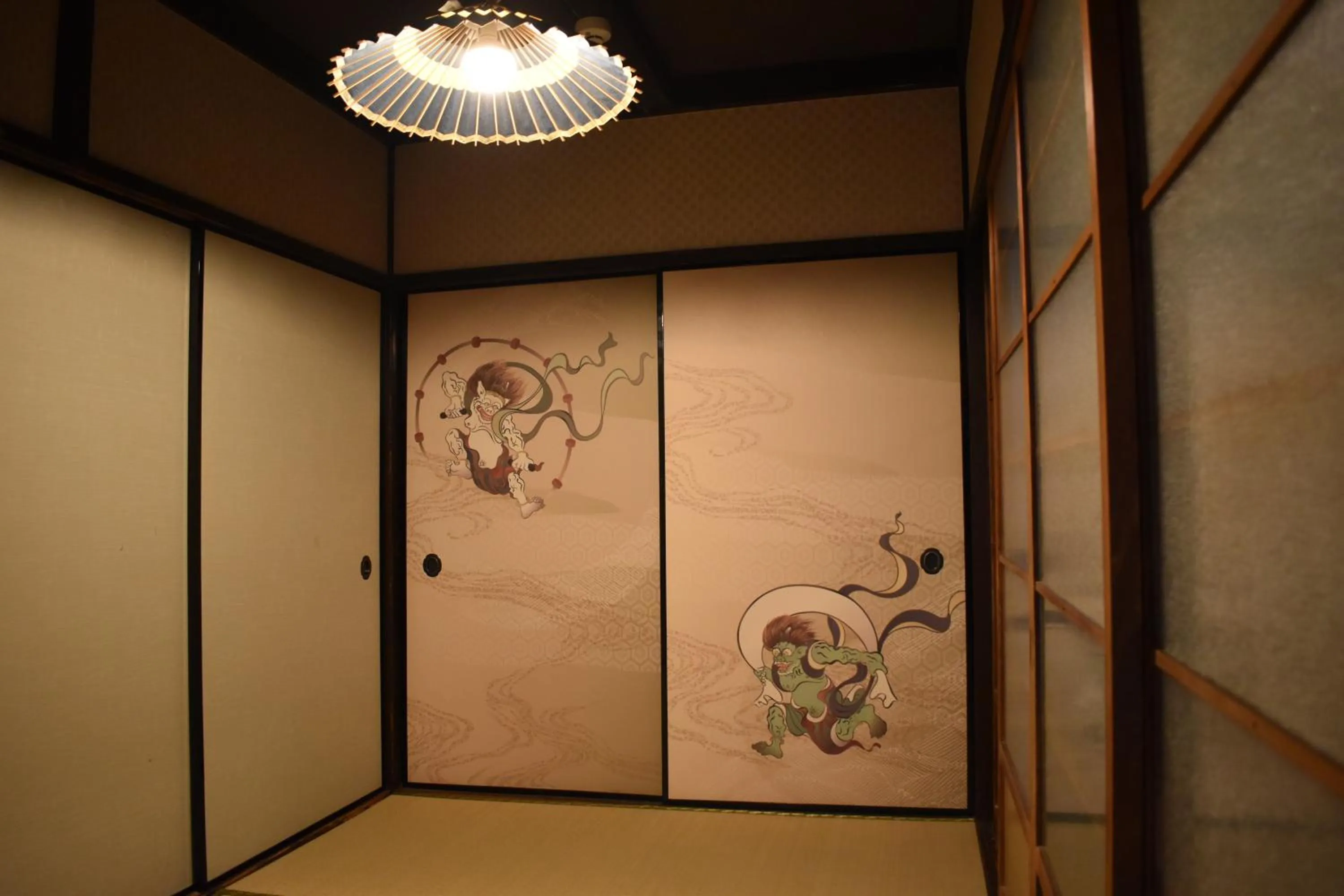 Living room in Nishioji TANUKI 西大路 狸