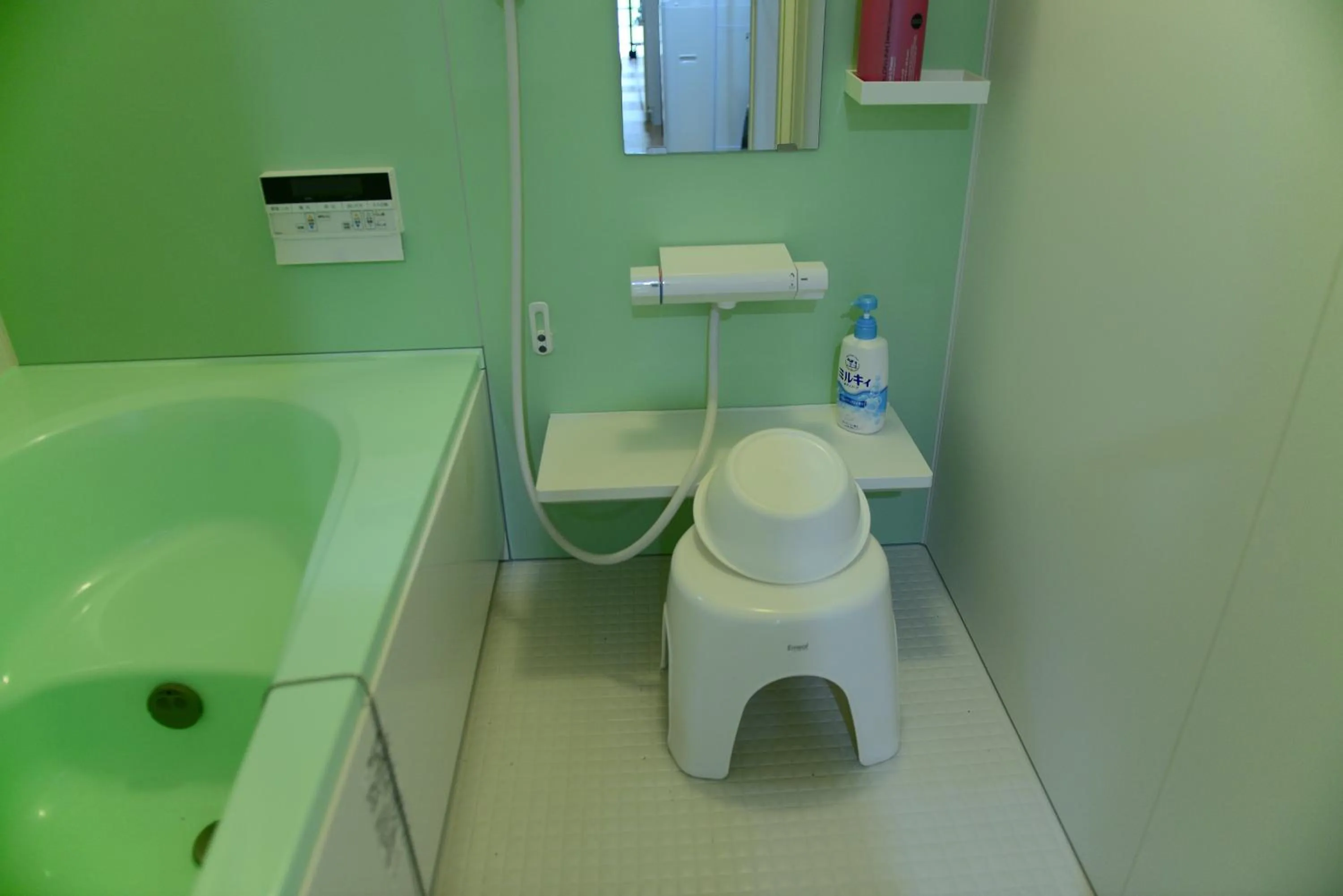 Bathroom in Nishioji TANUKI 西大路 狸