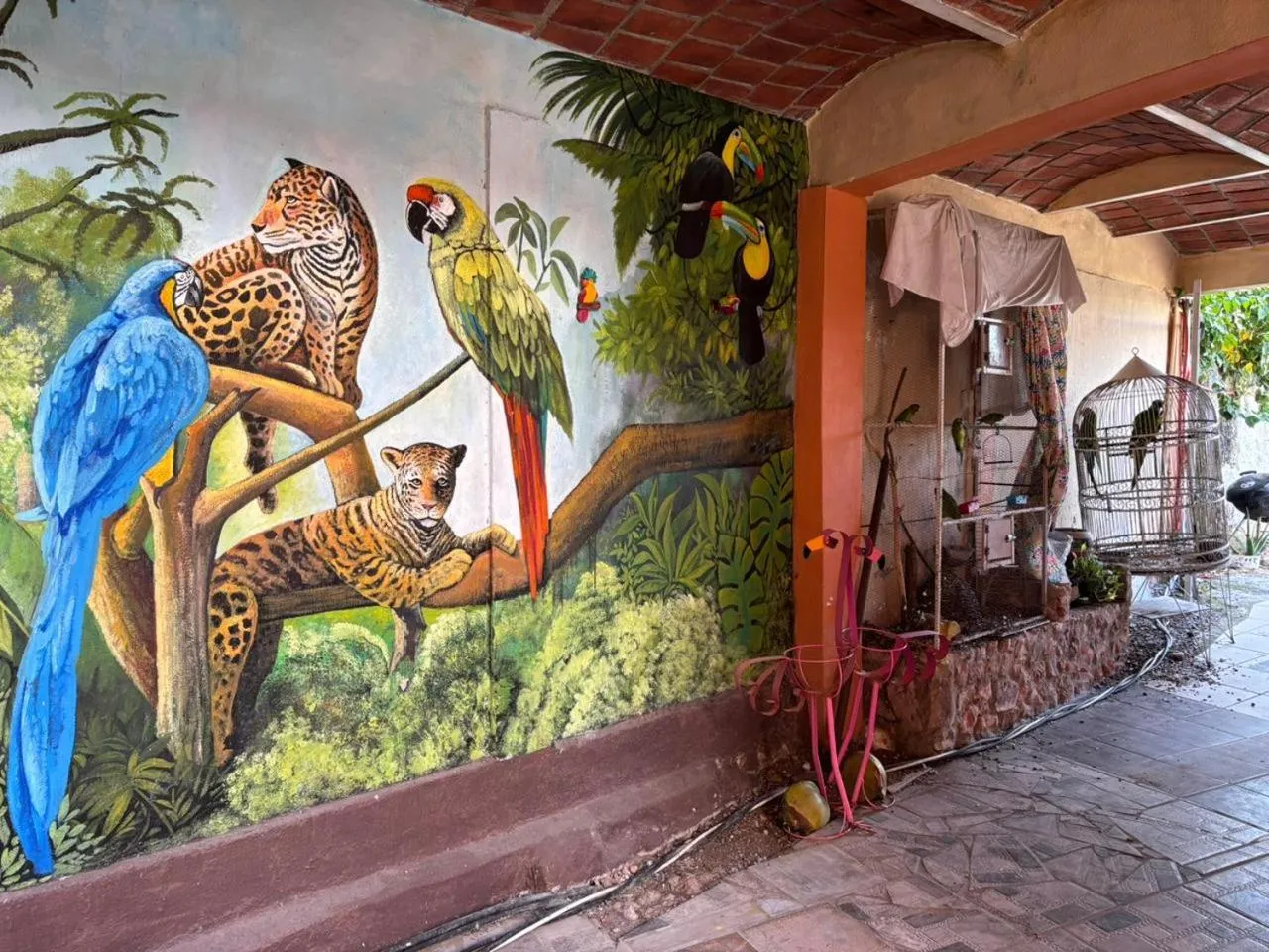 Decorative detail in Bungalows Flamingos