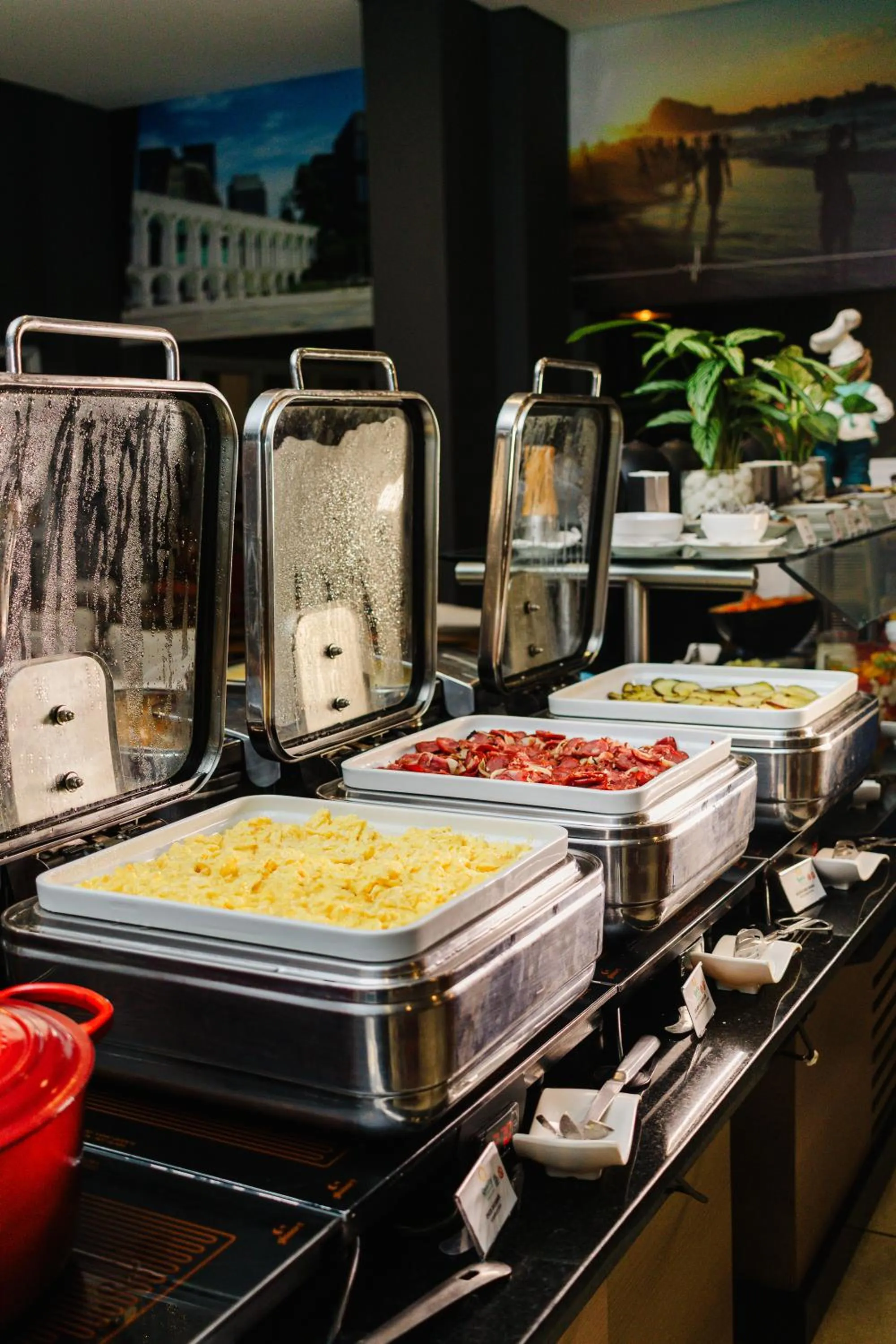 Buffet breakfast in Quality Rio de Janeiro - Barra da Tijuca