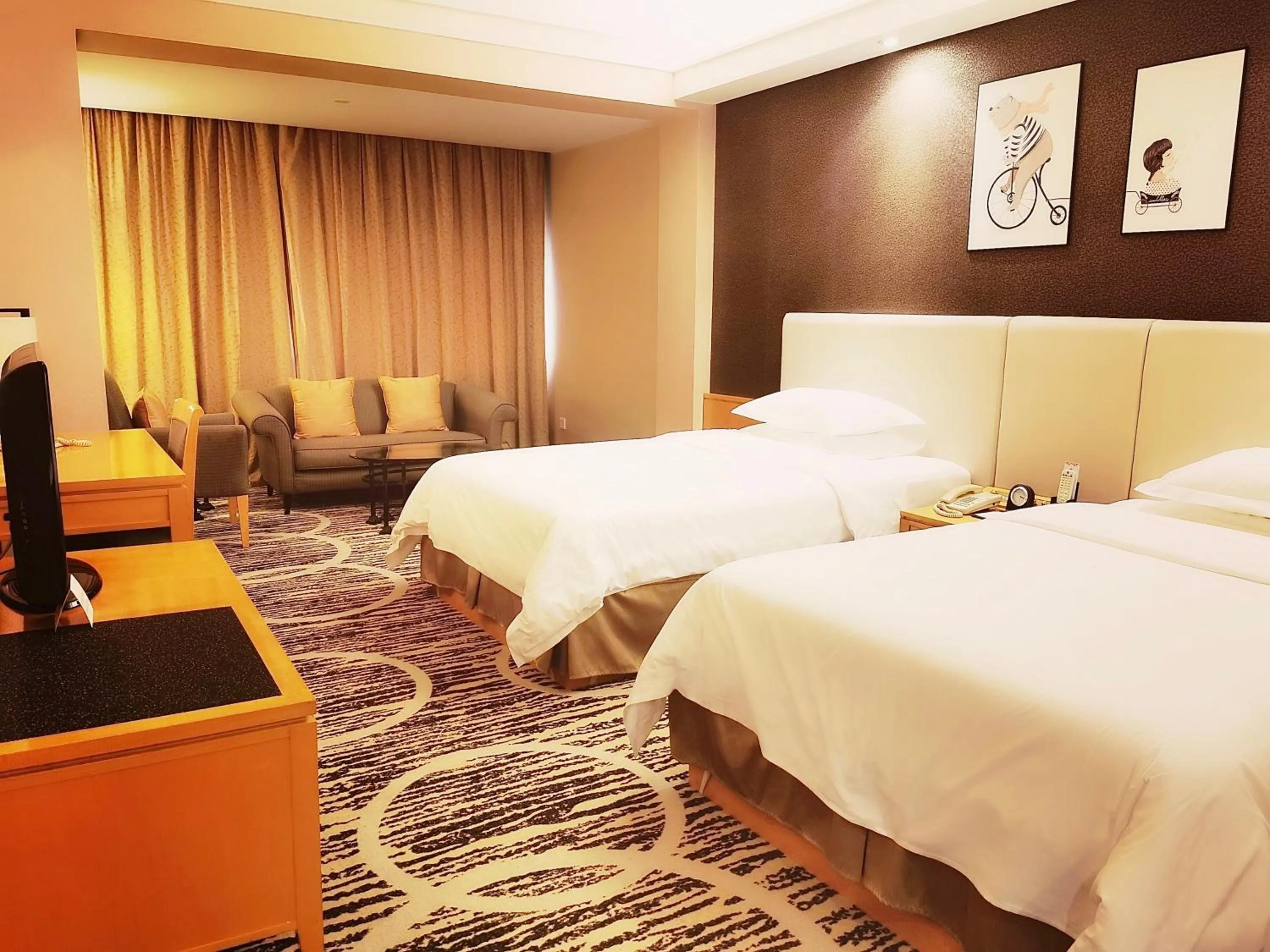 Photo of the whole room, Bed in Baiyun Hotel Guangzhou