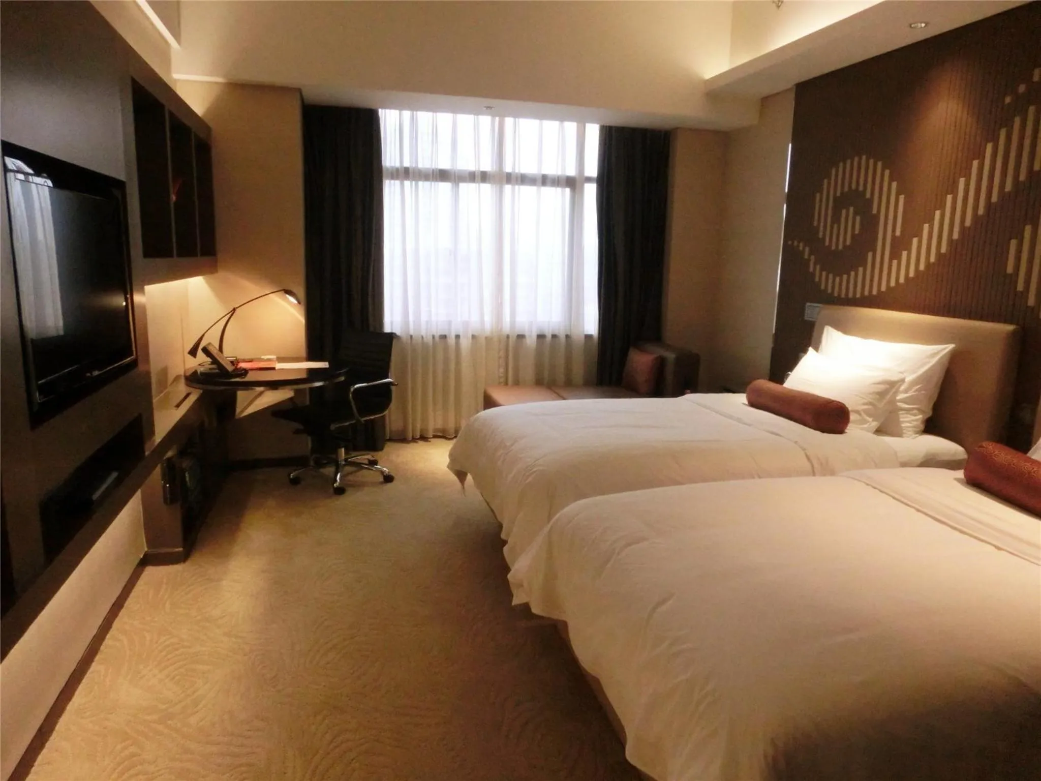 Photo of the whole room, Bed in Baiyun Hotel Guangzhou