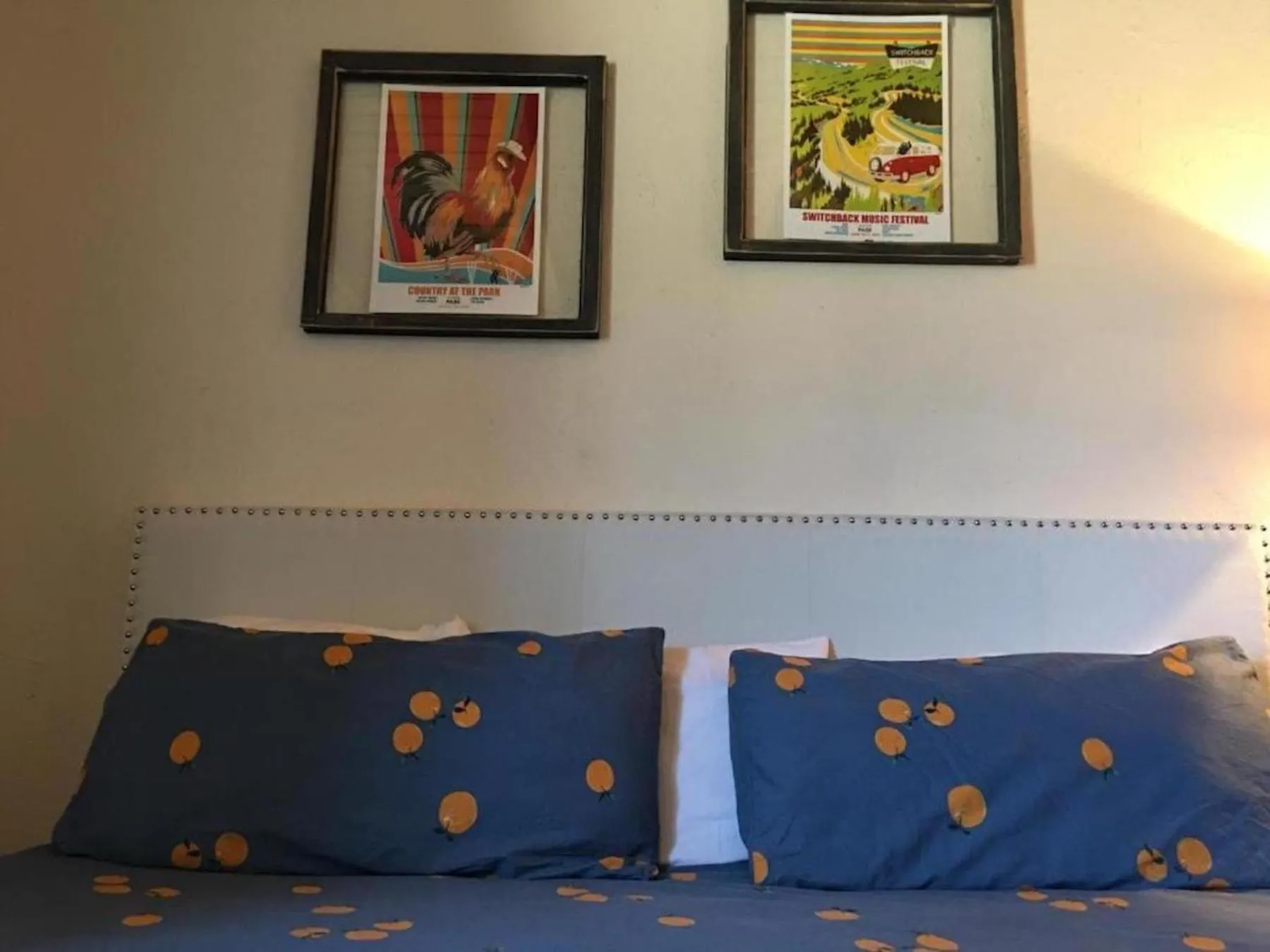 Bed in The Viking Lodge - Downtown Winter Park Colorado