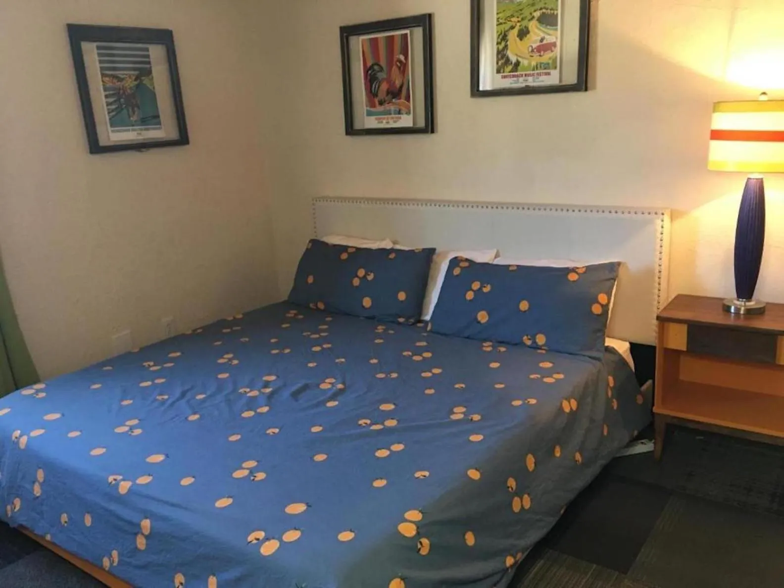 Bed in The Viking Lodge - Downtown Winter Park Colorado