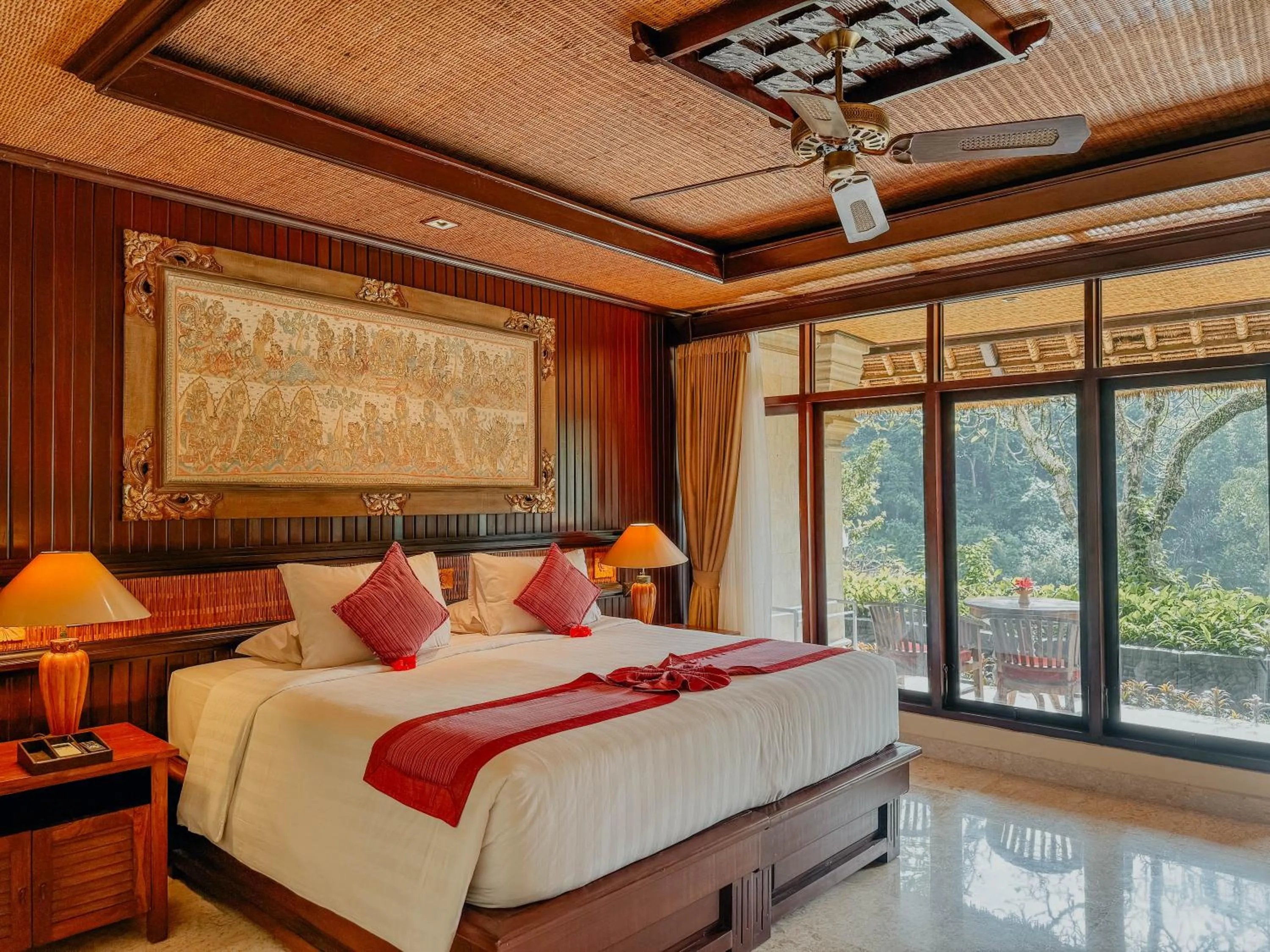 Bed in Hotel Tjampuhan Spa