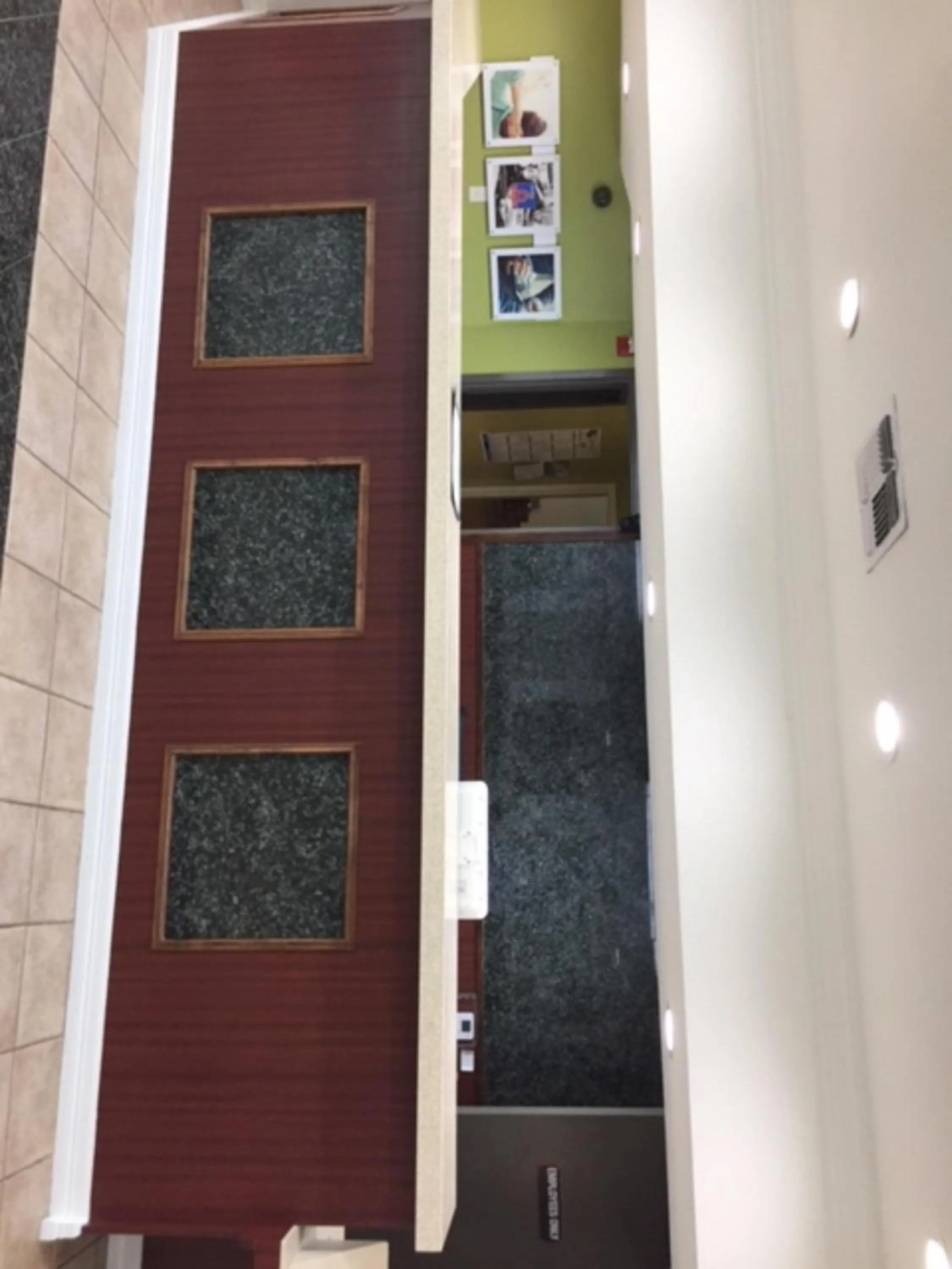 Facade/entrance in Studio 6 Burleson