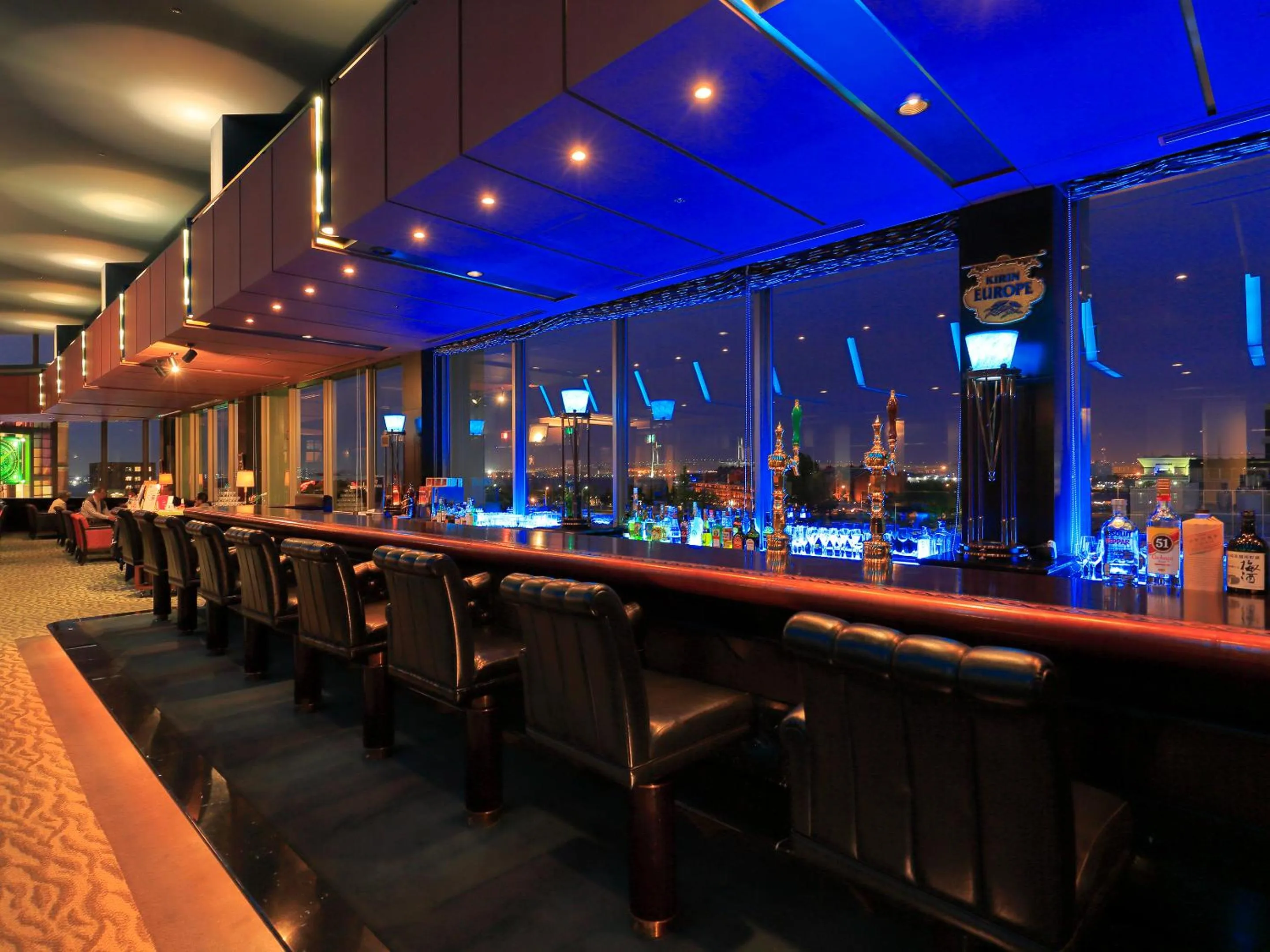 Lounge or bar in Navios Yokohama