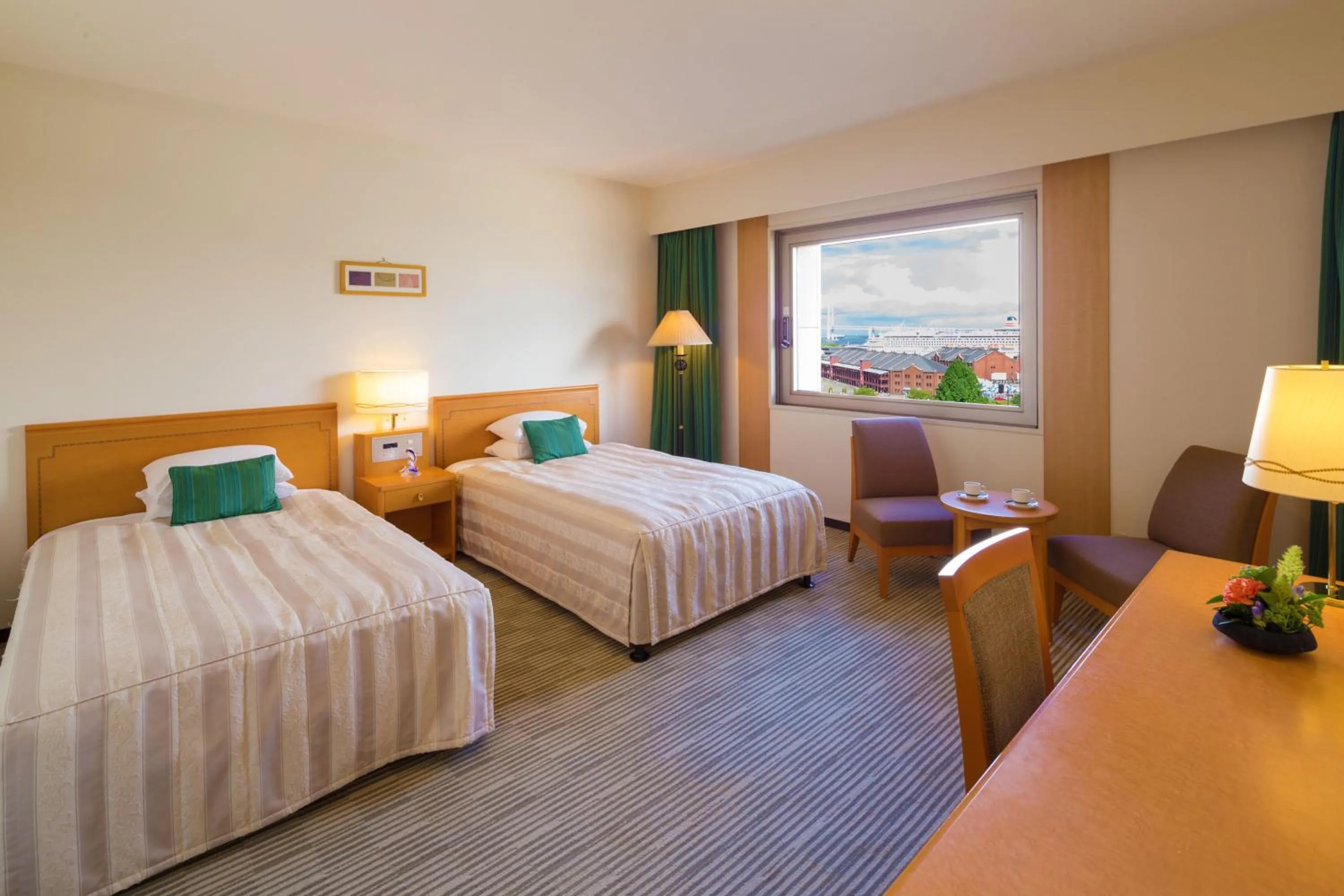 Day, Bed in Navios Yokohama