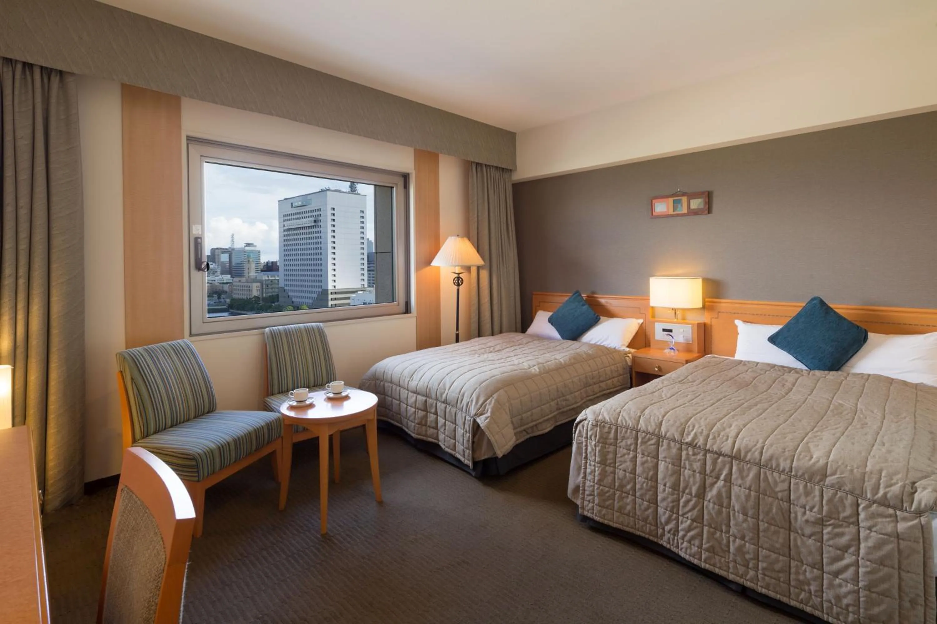Day, Bed in Navios Yokohama