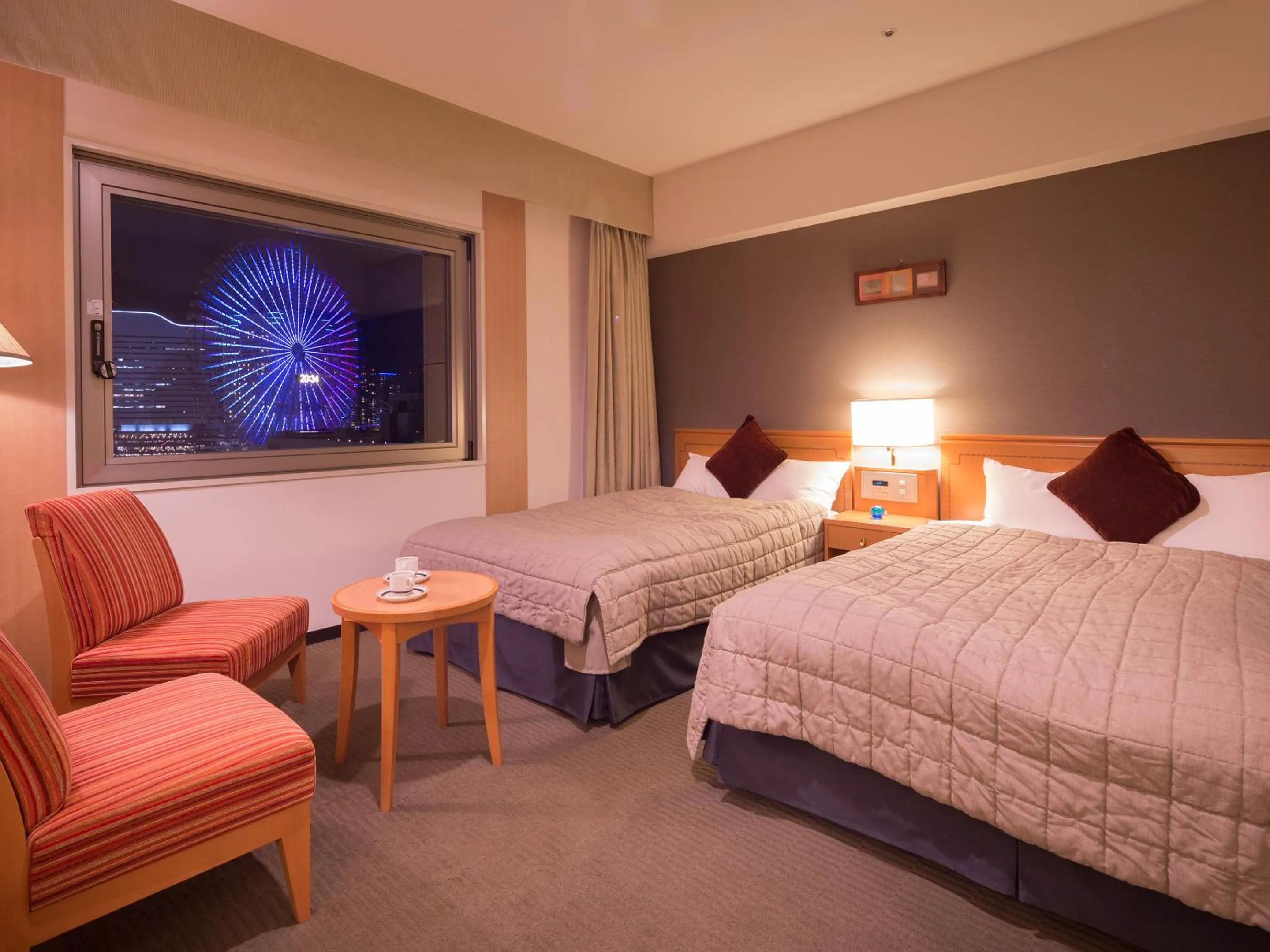 Photo of the whole room, Bed in Navios Yokohama