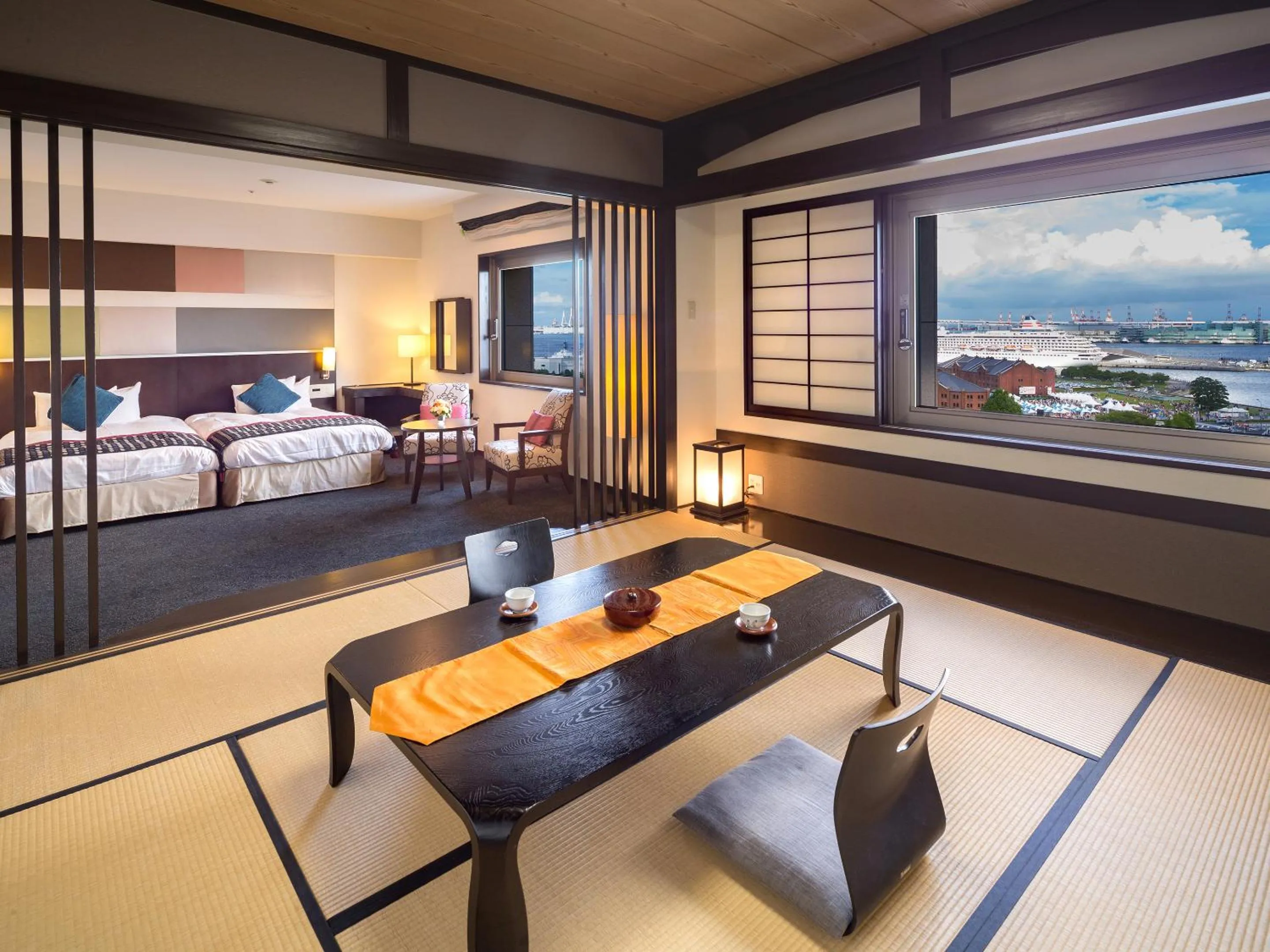 Photo of the whole room, Bed in Navios Yokohama