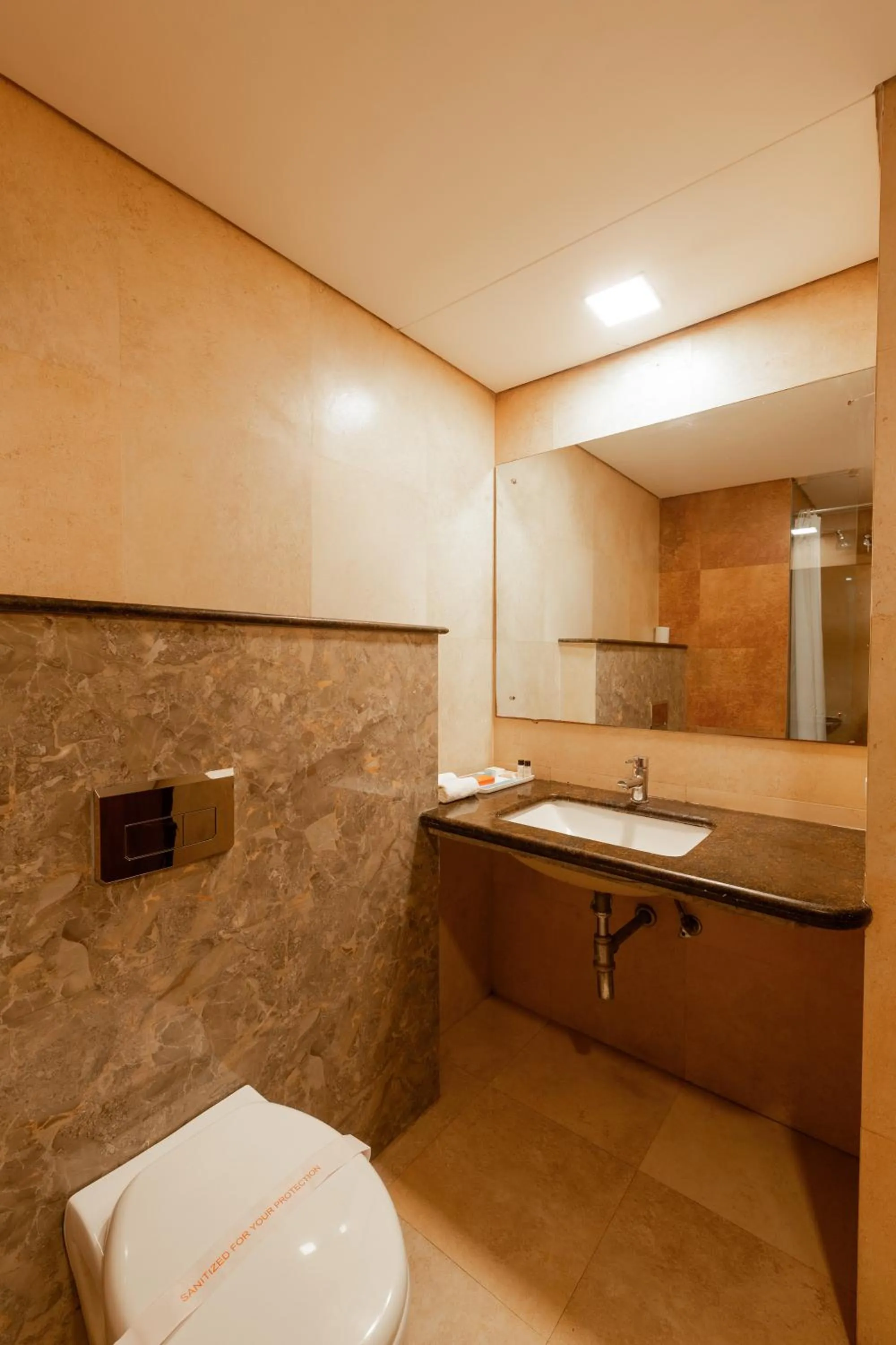 Bathroom in Whispering Palms Hotel Jaipur