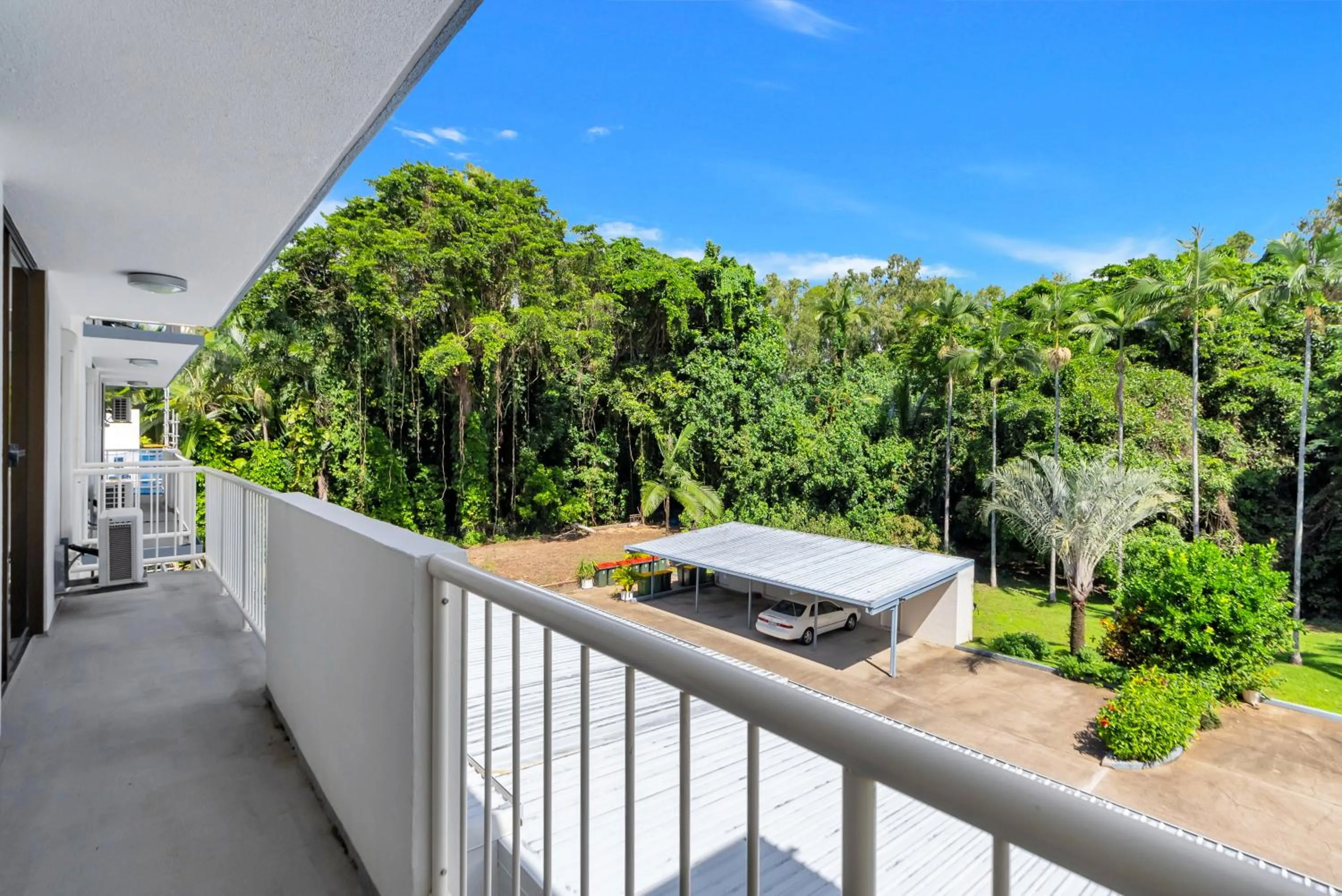 Parking in Argosy On The Beach