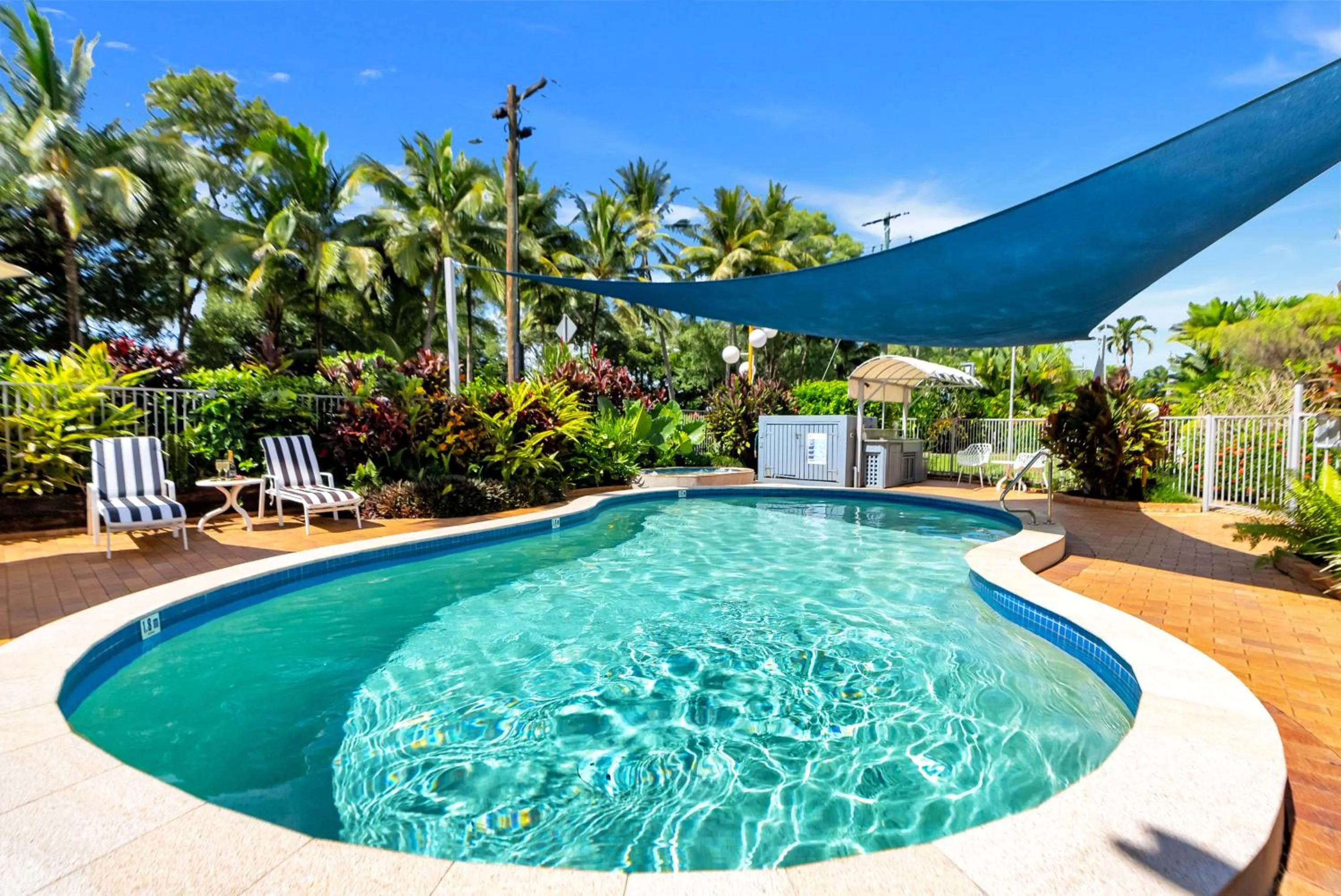 Swimming pool in Argosy On The Beach