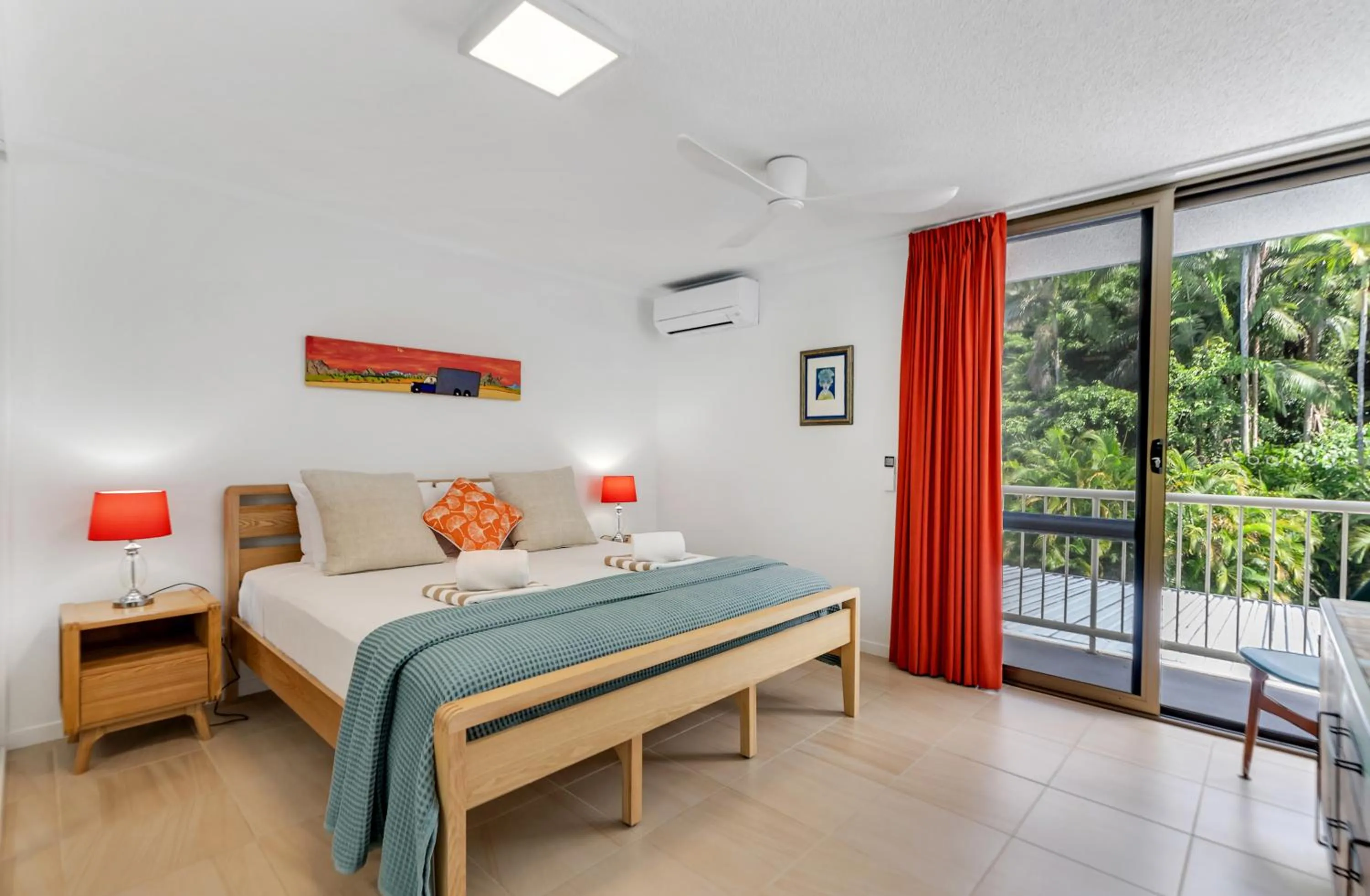 Bedroom, Bed in Argosy On The Beach
