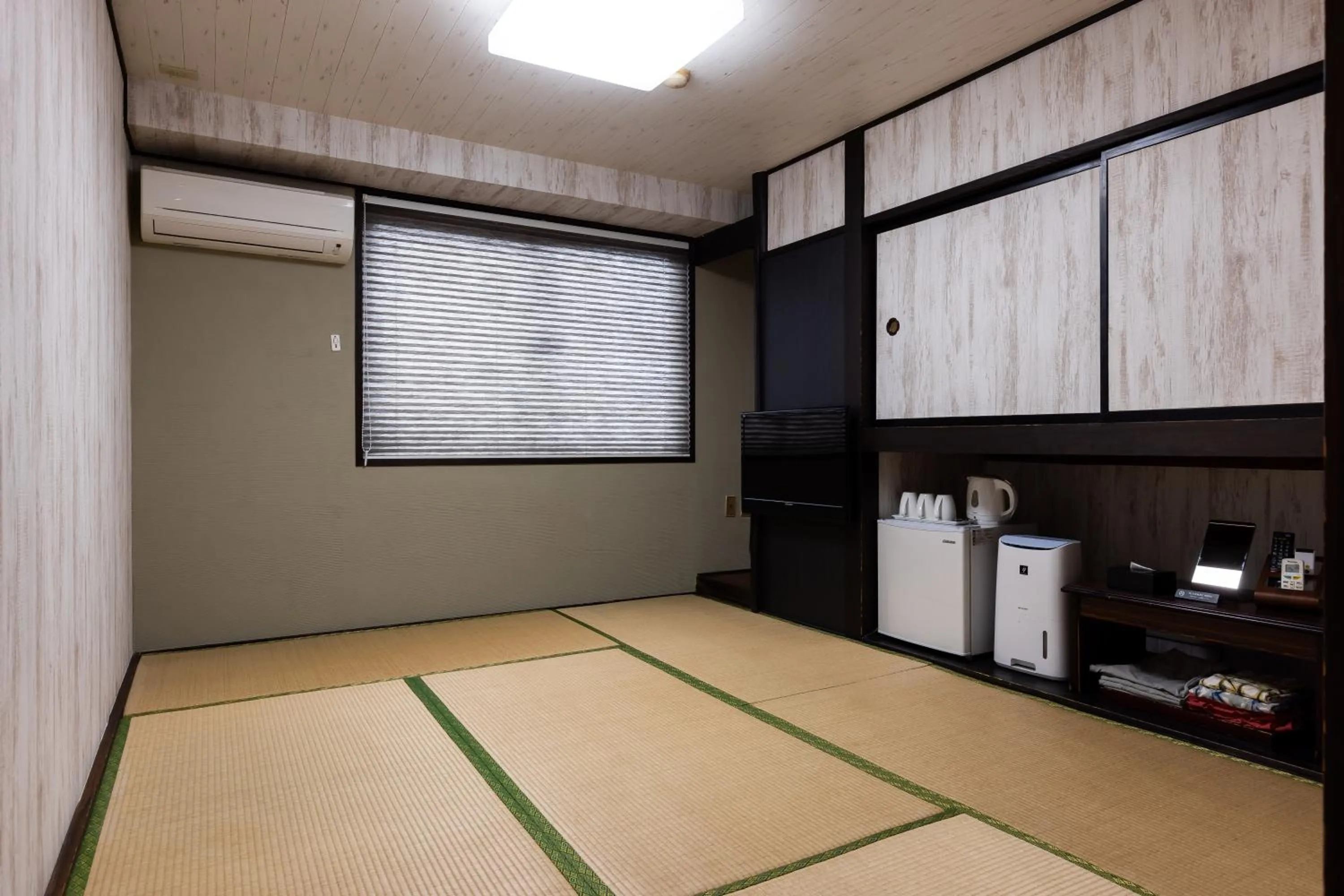 Photo of the whole room in Select Inn Fujisan Gotemba