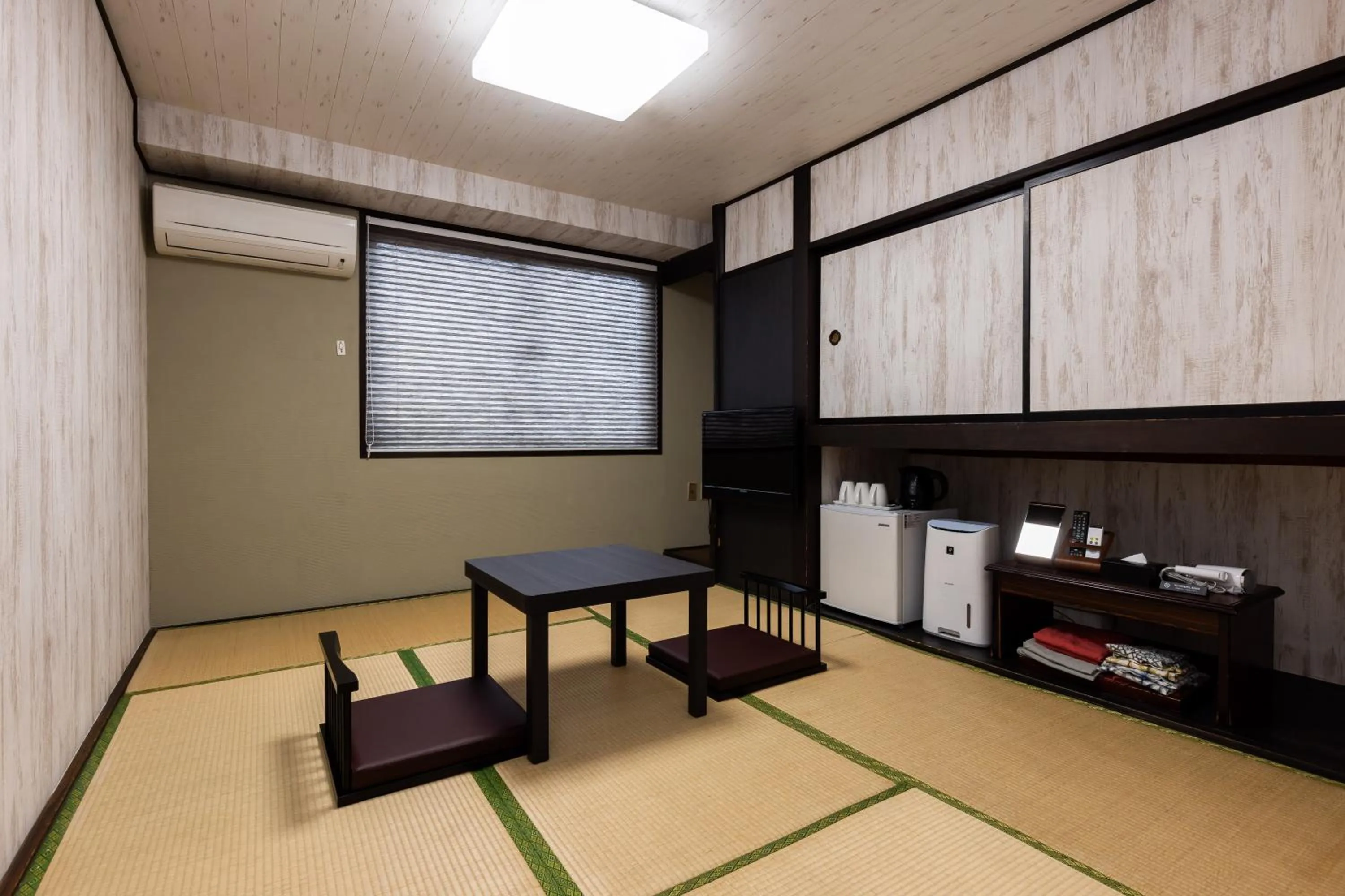 Photo of the whole room in Select Inn Fujisan Gotemba