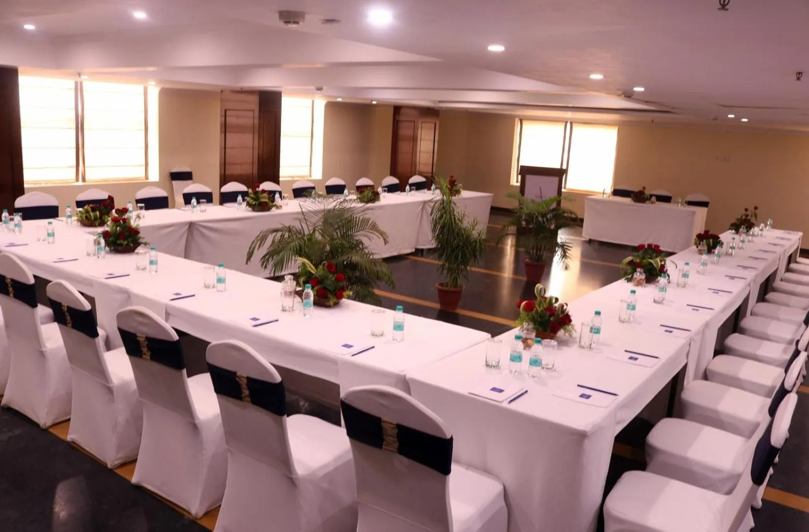 Banquet/Function facilities in Le Lac Sarovar Portico- Ranchi