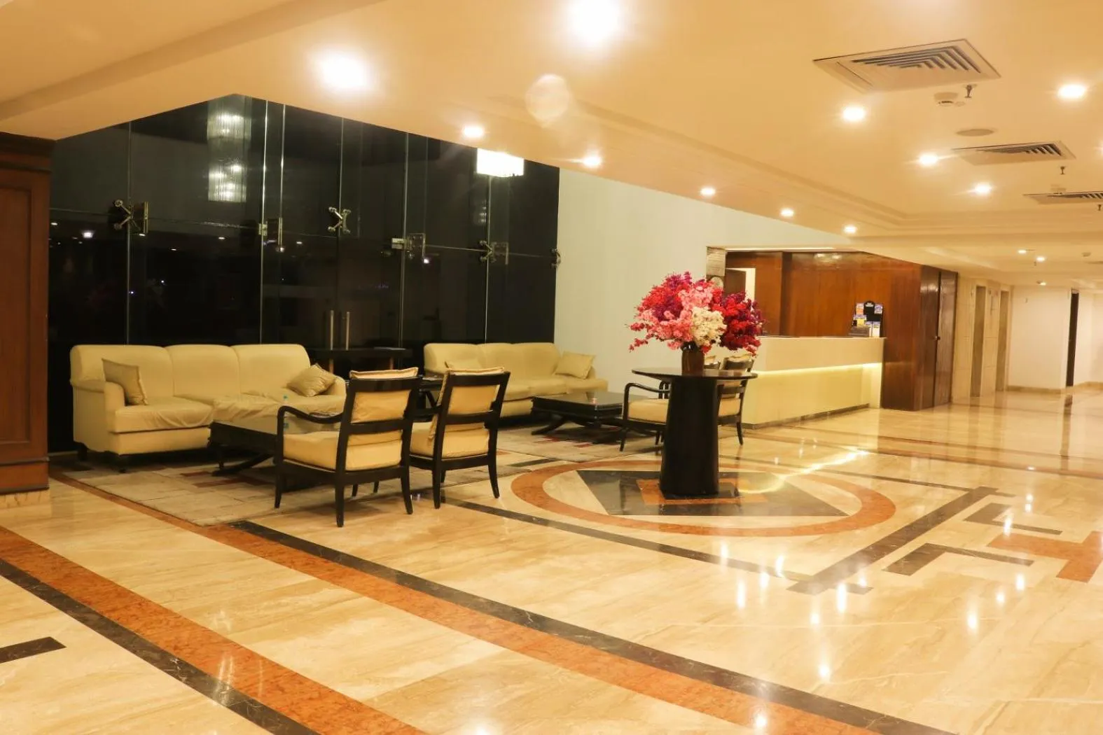 Lobby or reception in Le Lac Sarovar Portico- Ranchi