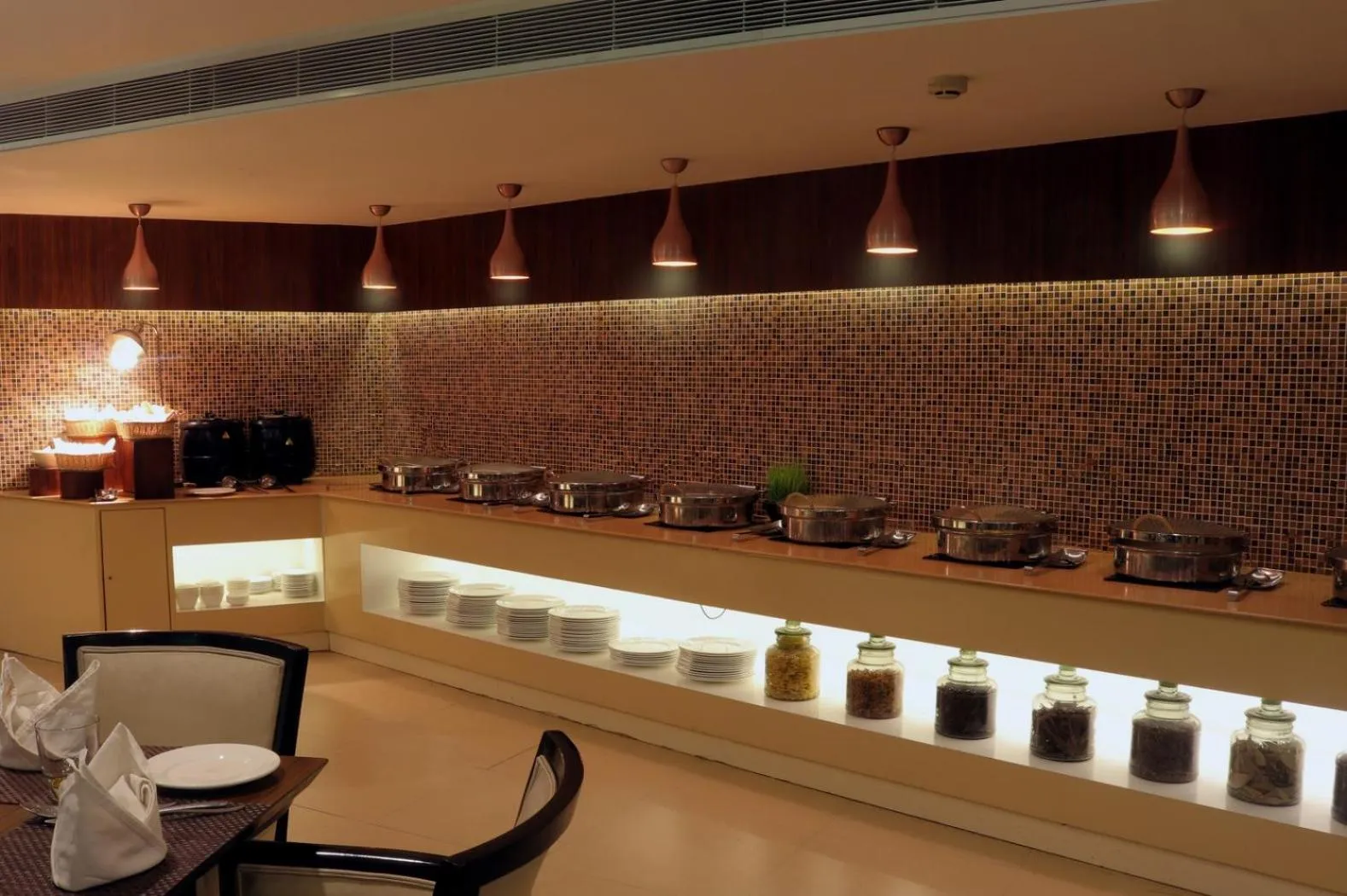 Restaurant/places to eat in Le Lac Sarovar Portico- Ranchi