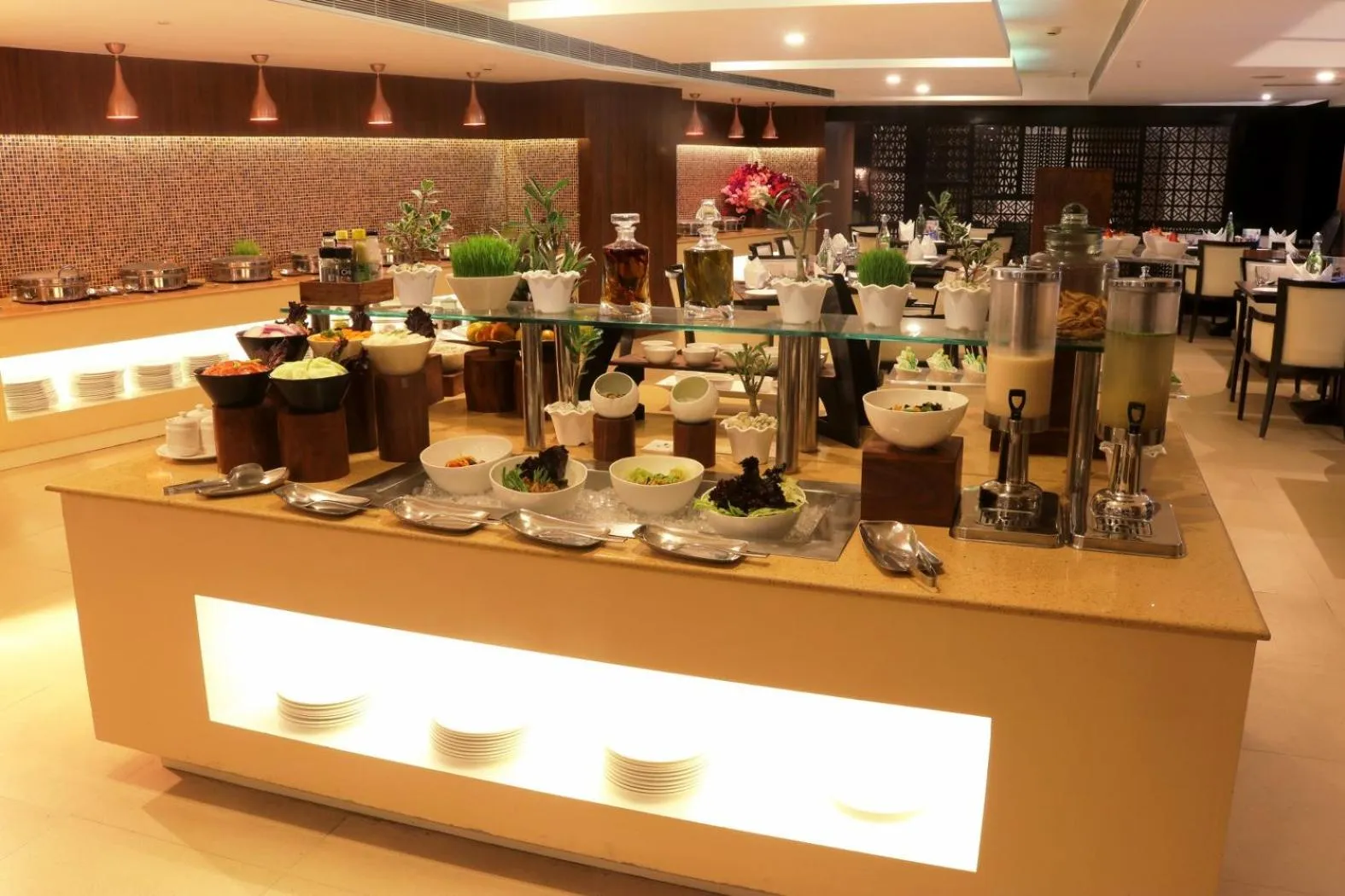 Restaurant/places to eat in Le Lac Sarovar Portico- Ranchi