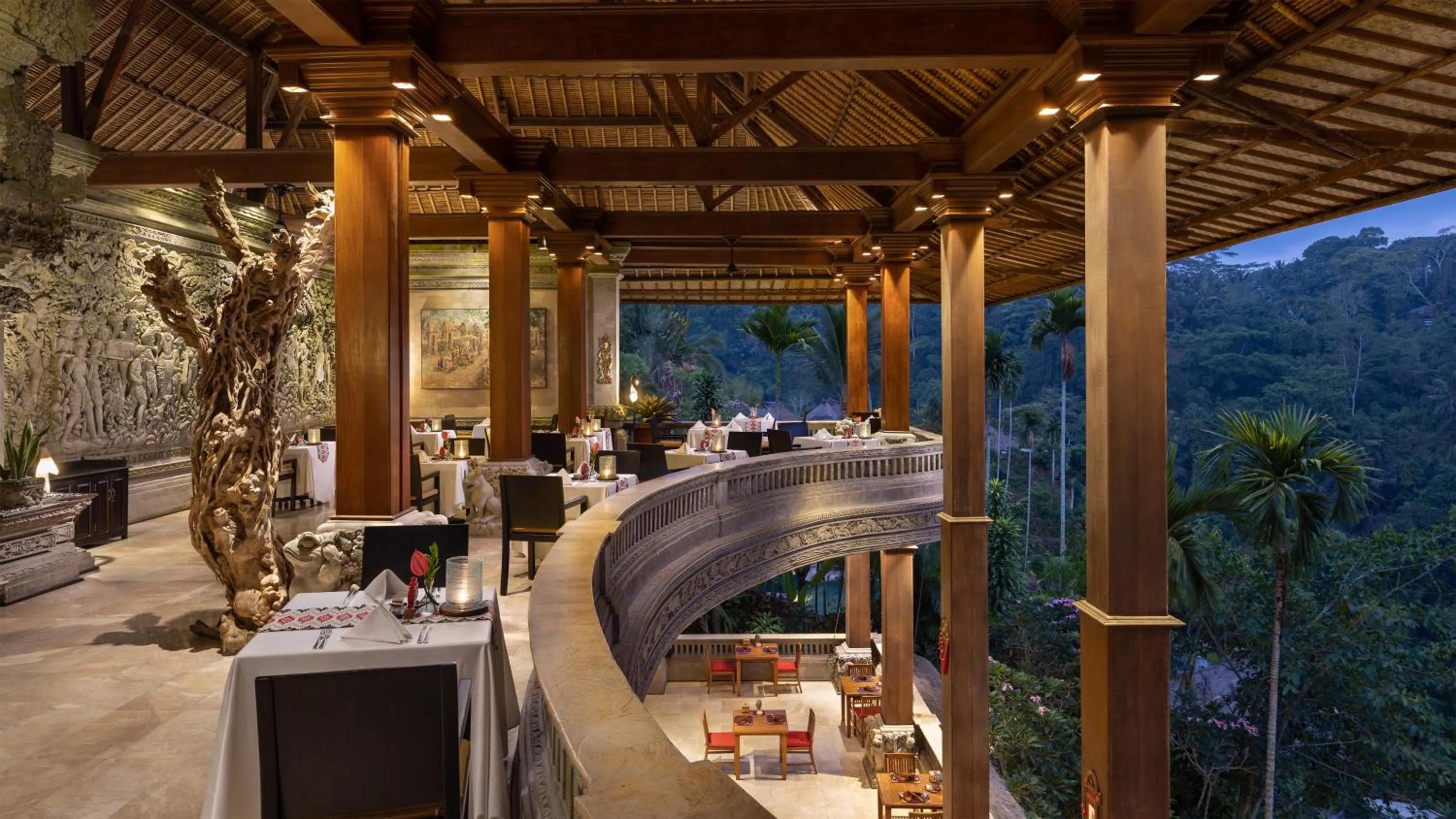 Restaurant/places to eat in The Royal Pita Maha