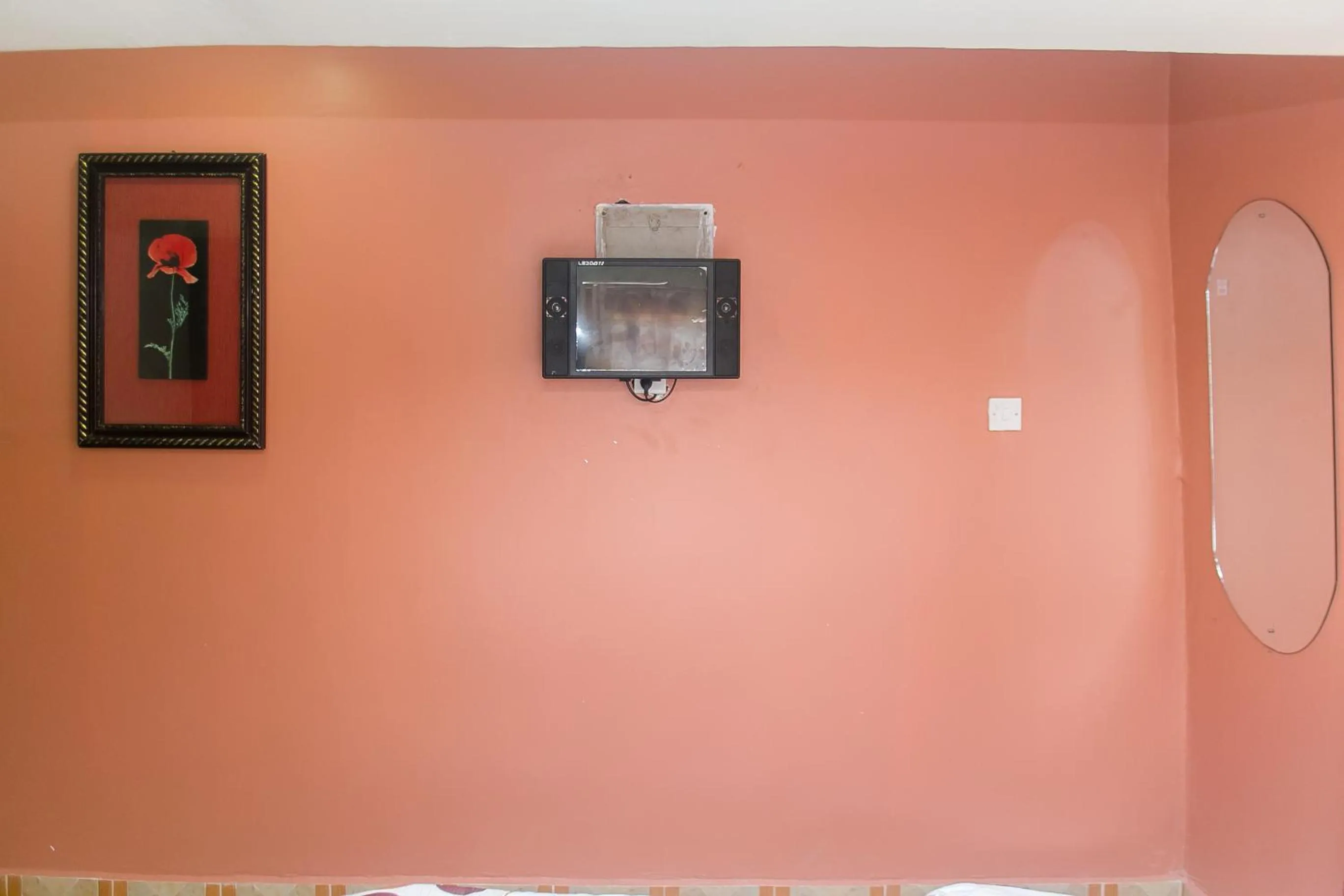 Communal lounge/ TV room in Zarita Boutique Hotel