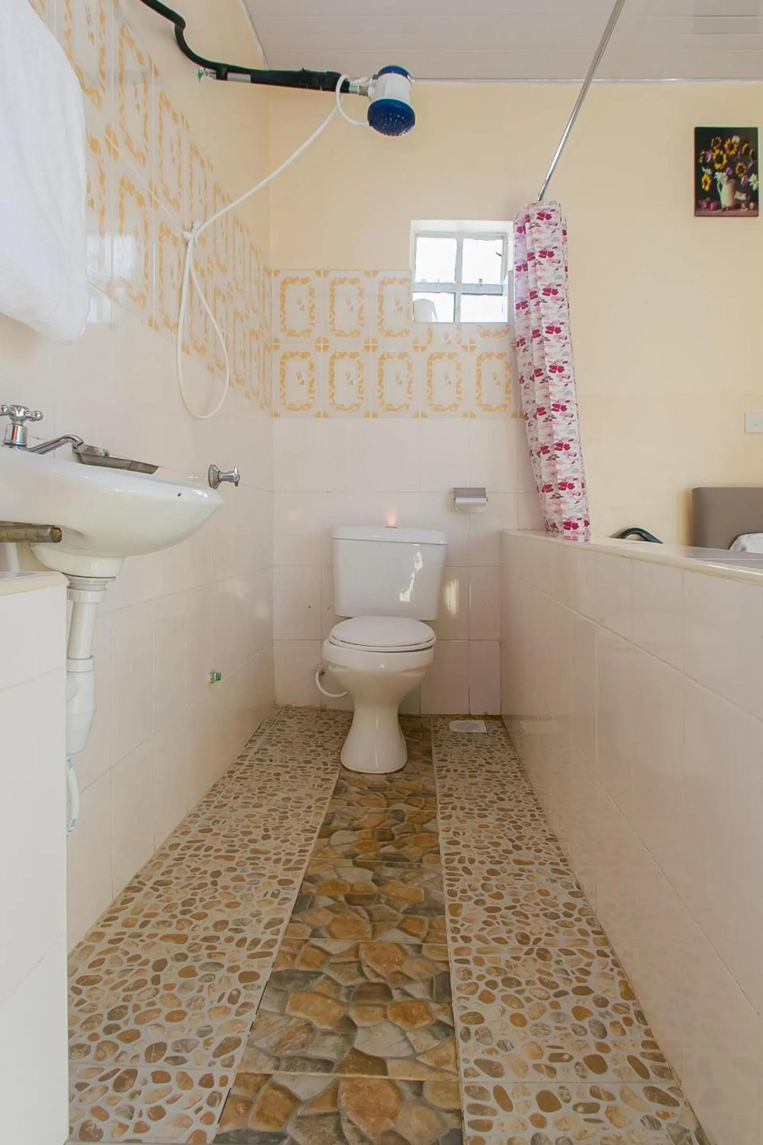 Toilet in Zarita Boutique Hotel
