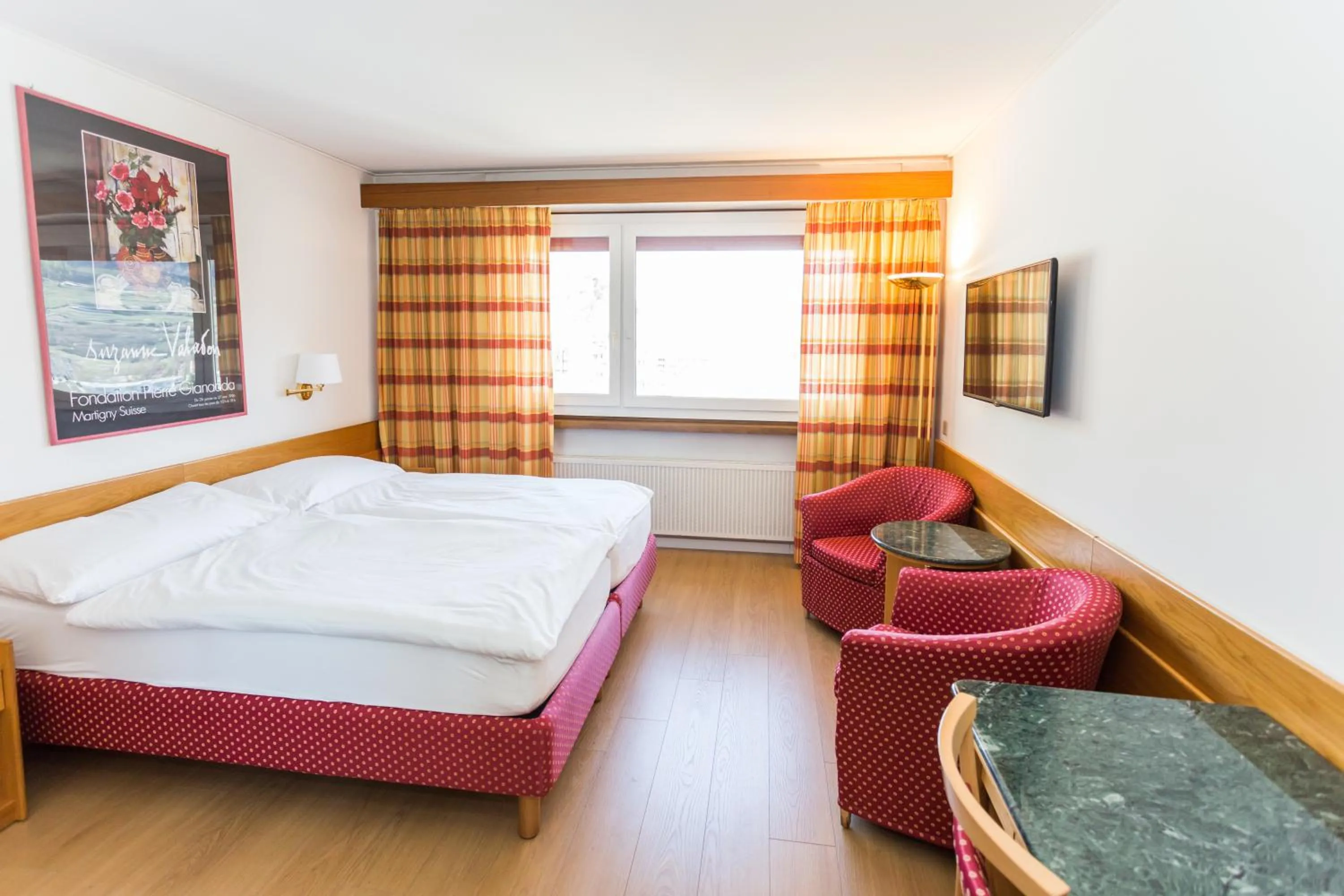 Bedroom in Hôtel du Rhône