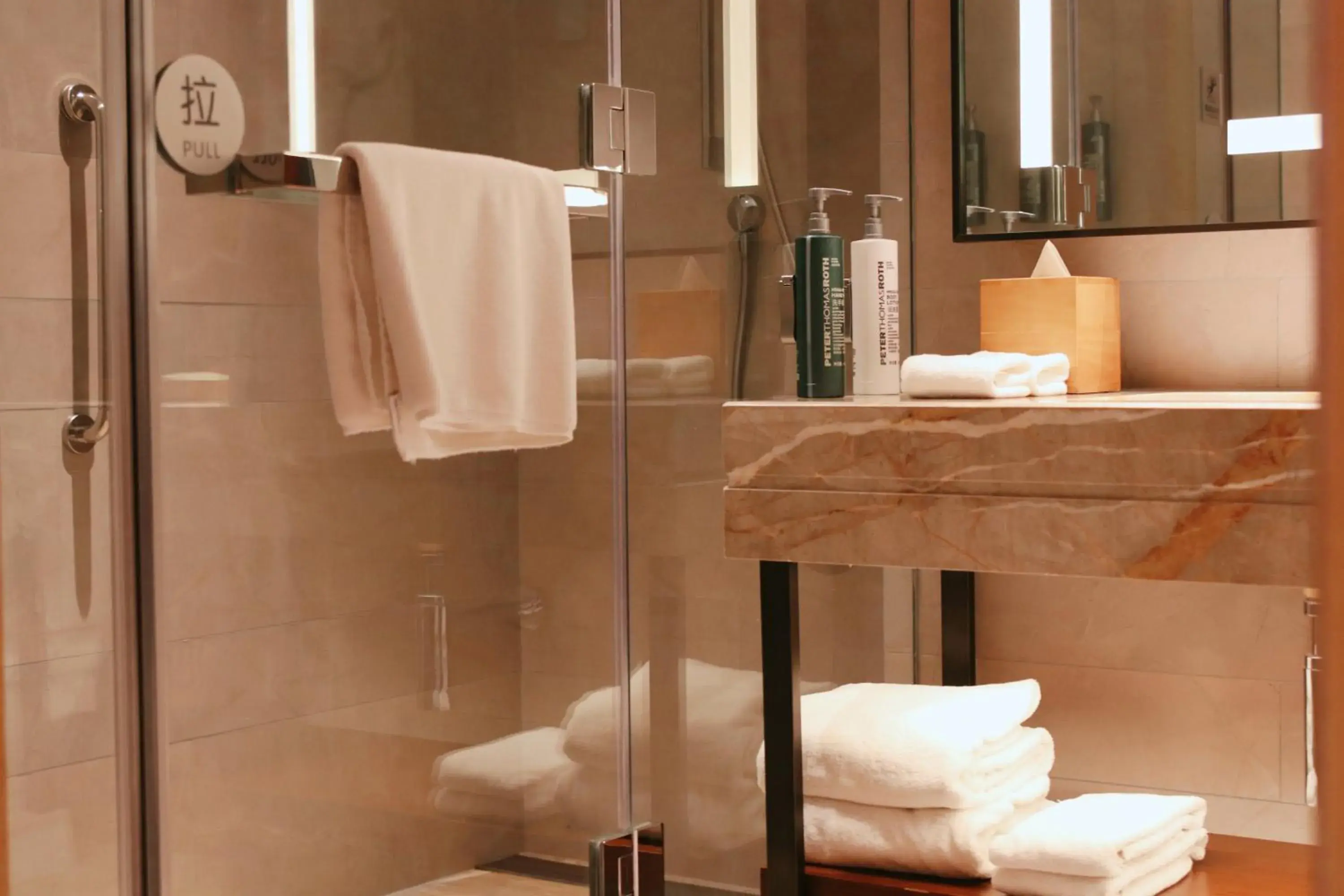 Twin Room in Hilton Garden Inn Nujiang Twin Room in Hilton Garden Inn Nujiang