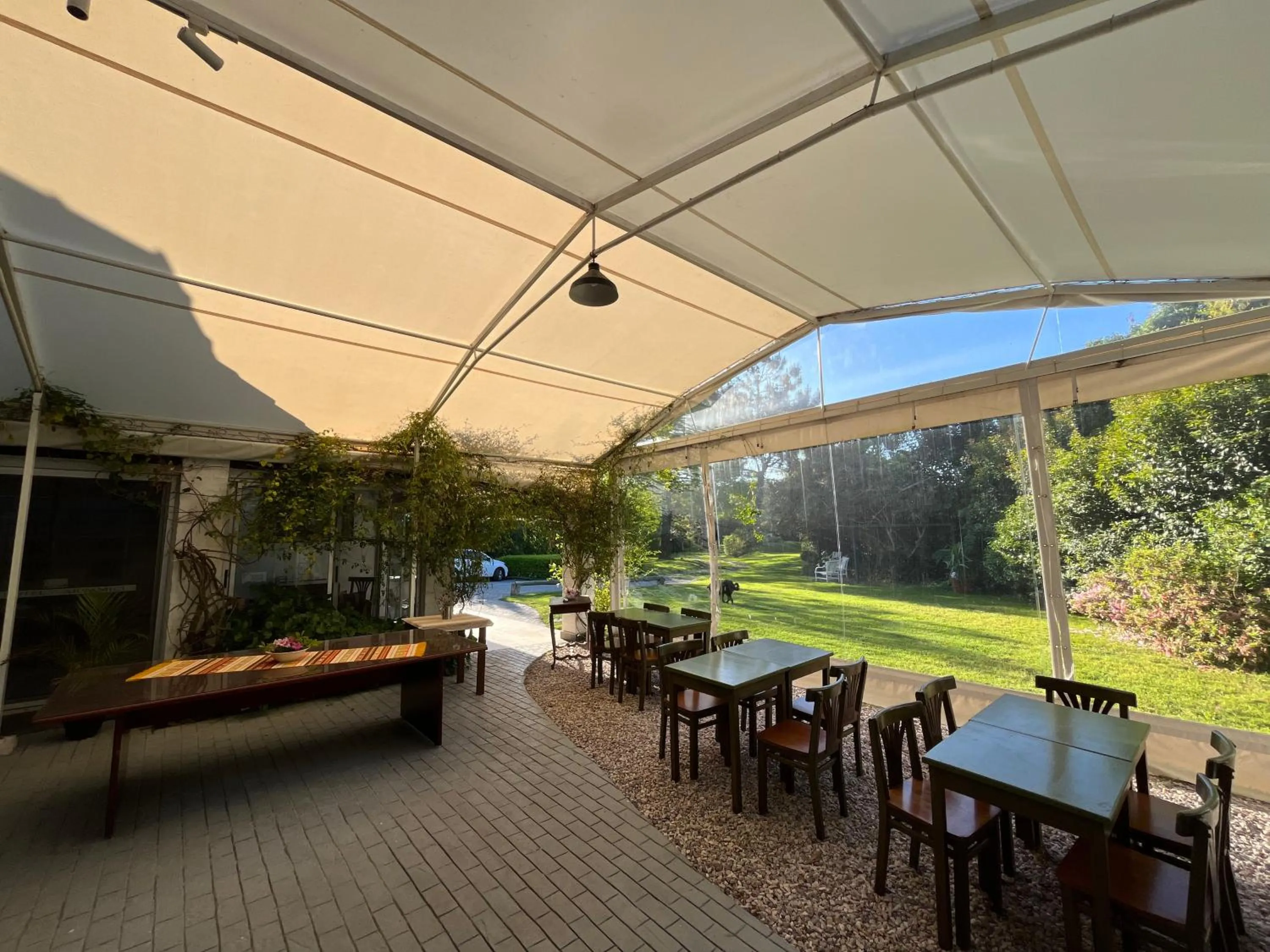 Dining area in Arsamici Hotel