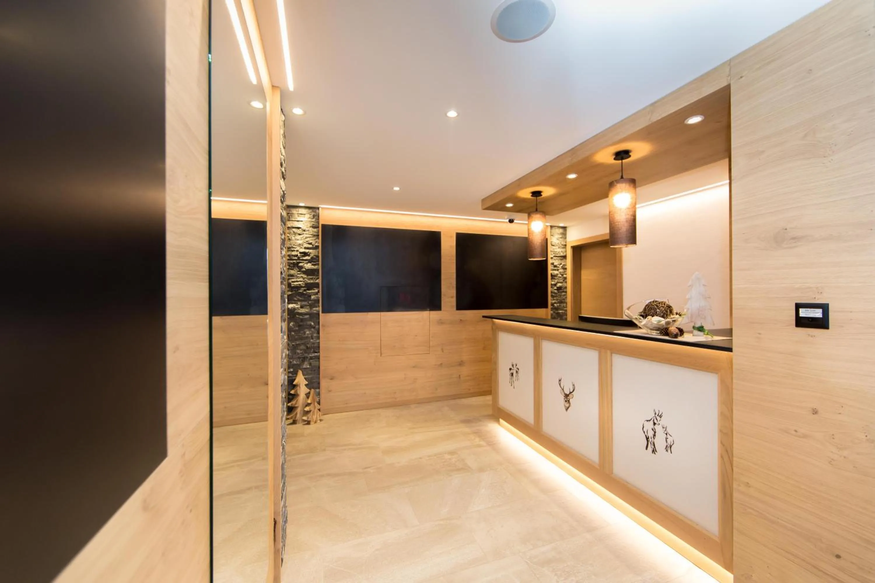 Lobby or reception in Panorama Samnaun