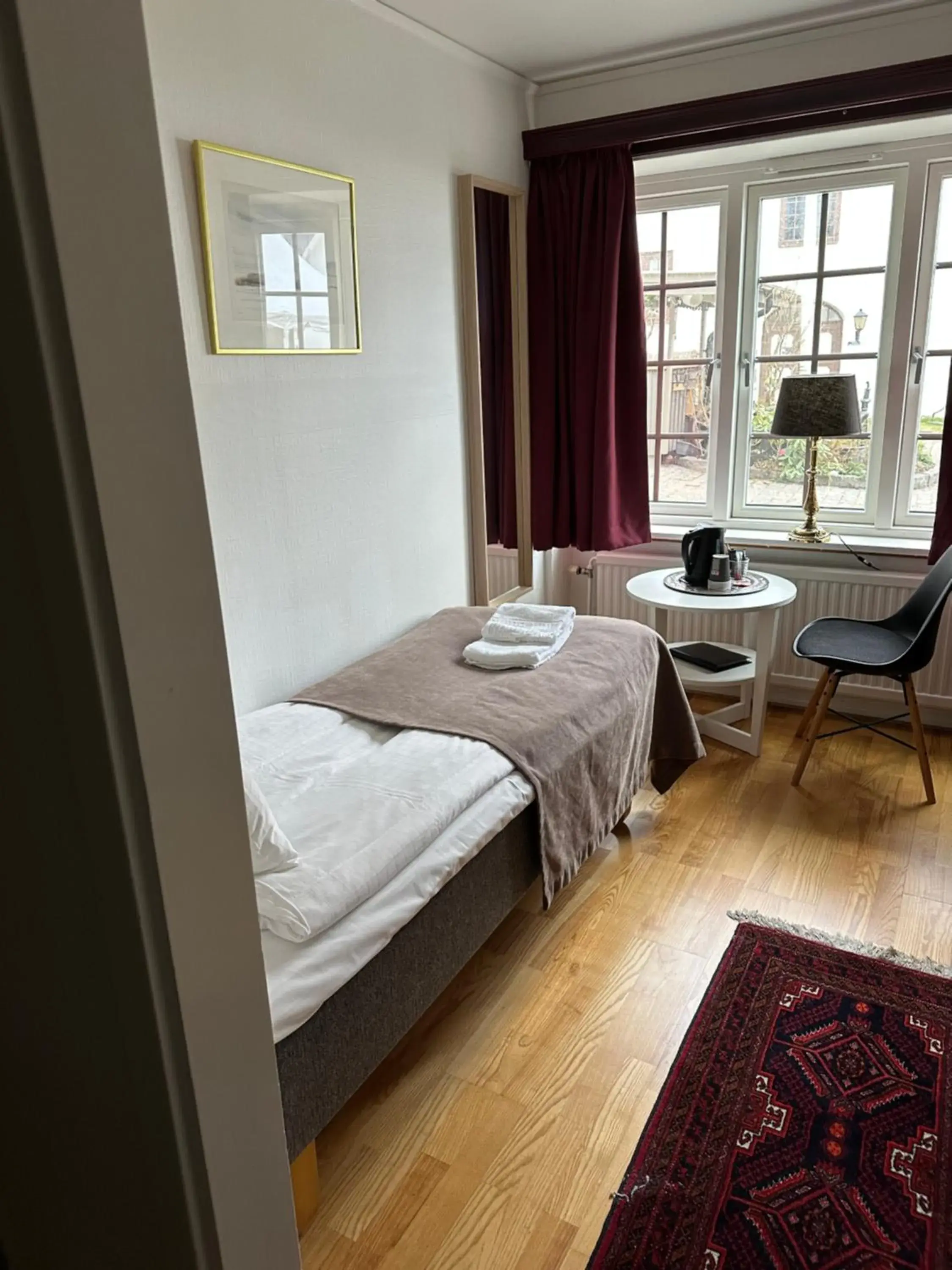 Small Twin Room in Värdshuset Hwitan Small Twin Room in Värdshuset Hwitan