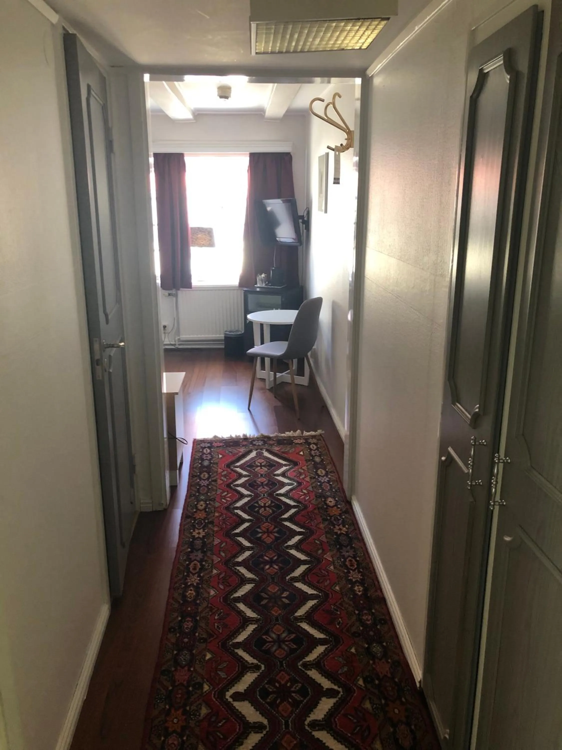 wardrobe in Värdshuset Hwitan