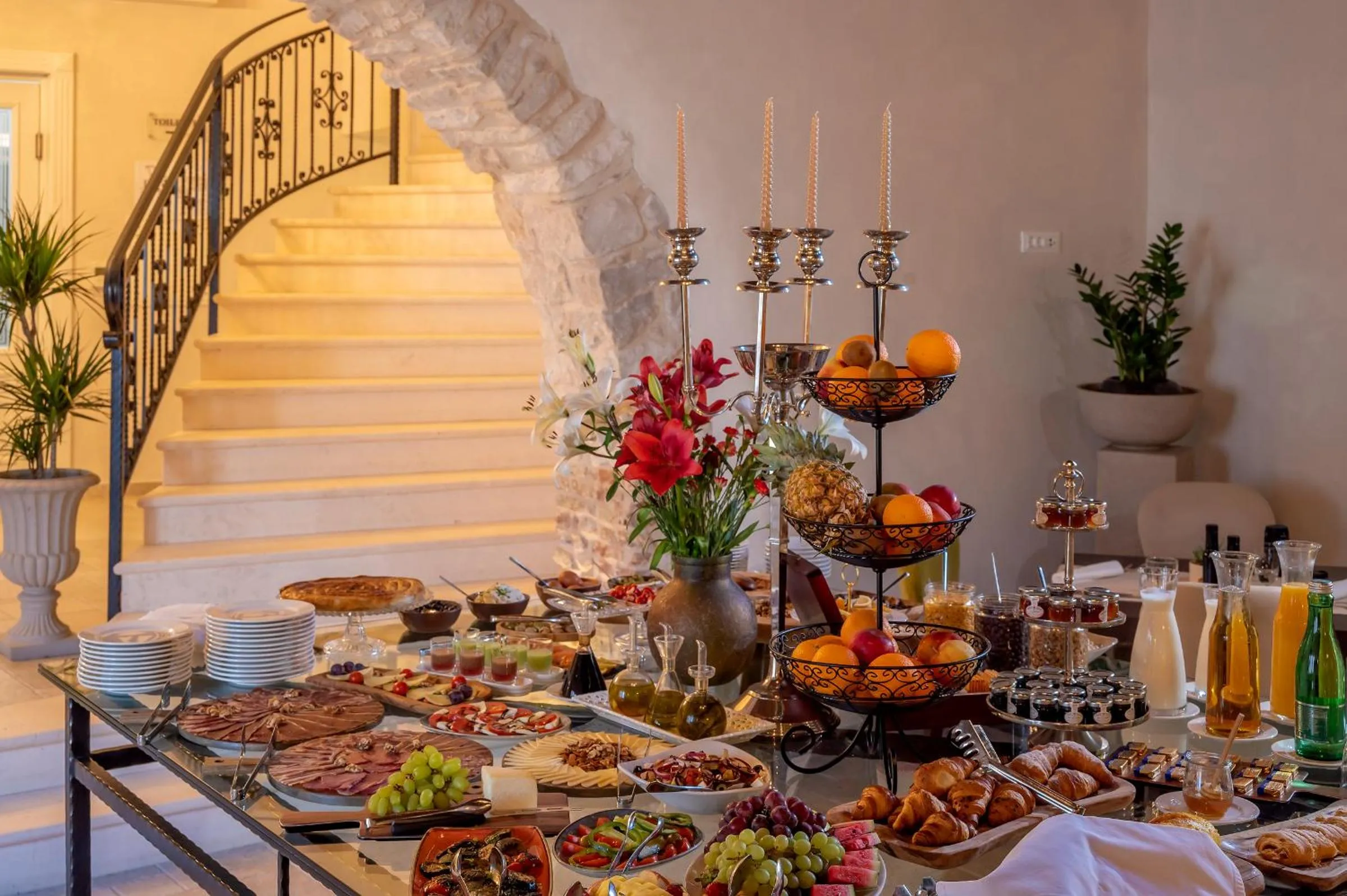 Breakfast in Puteus Palace Heritage Hotel