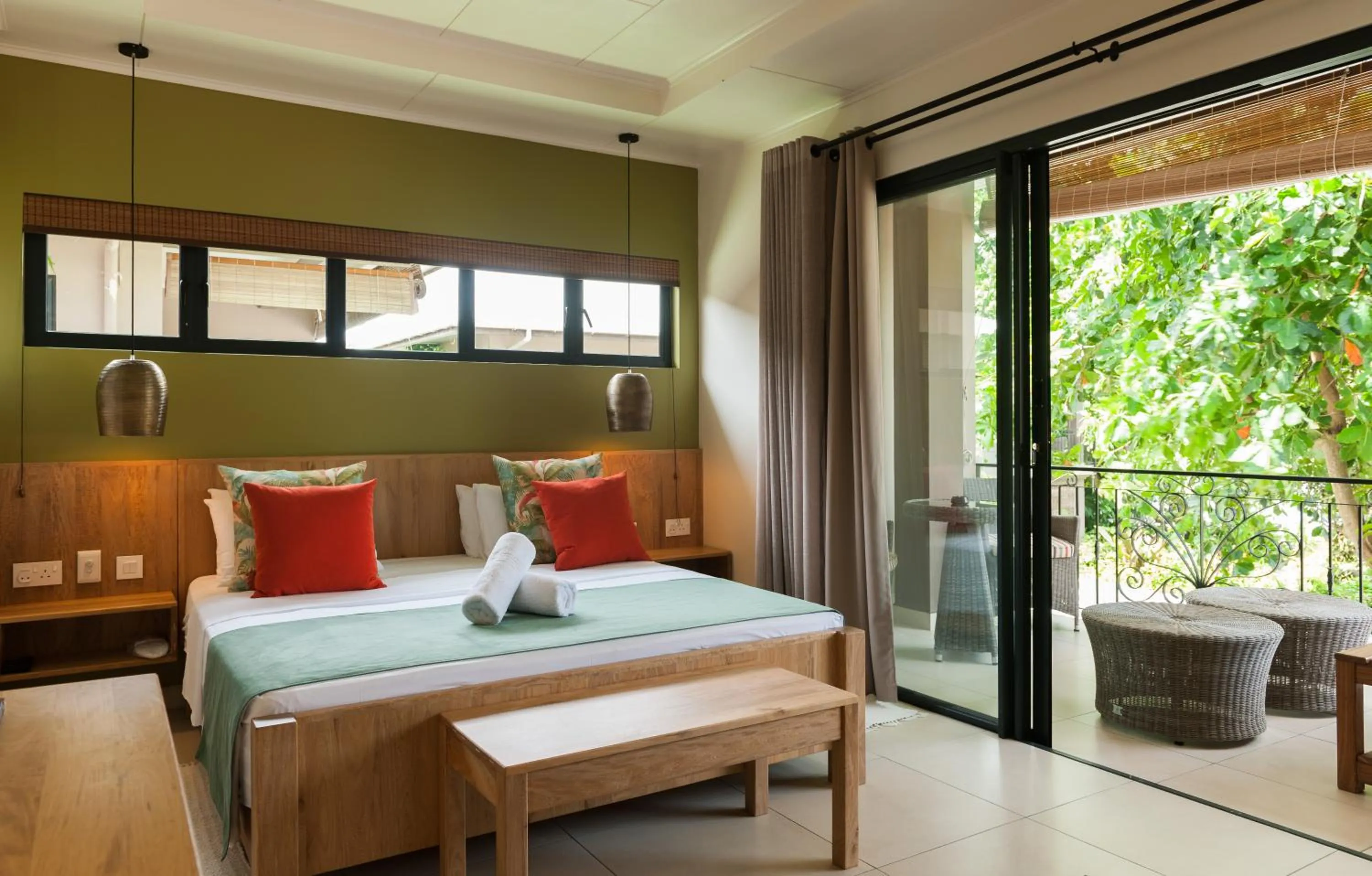 Bed in Le Repaire - Boutique Hotel & Restaurant