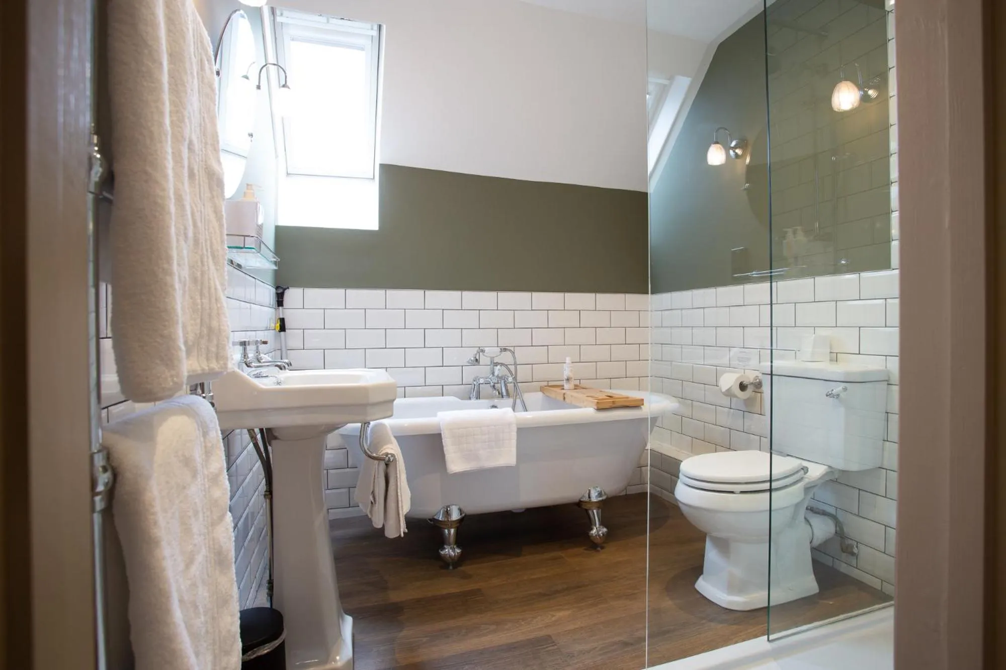 Bathroom in Castle Inn