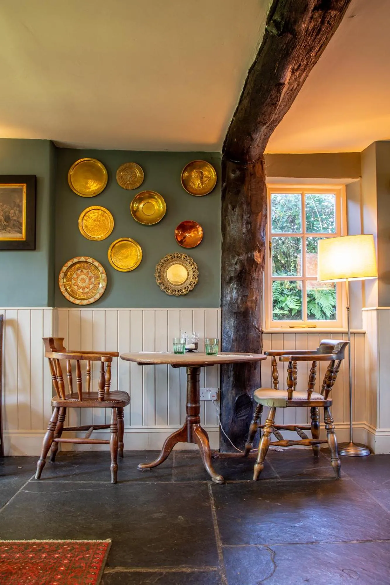 Restaurant/places to eat in Castle Inn