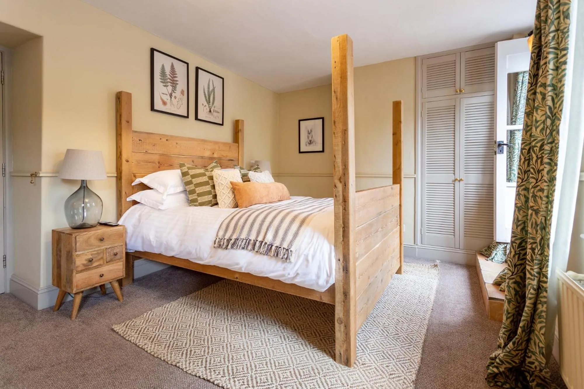 Bed in Castle Inn