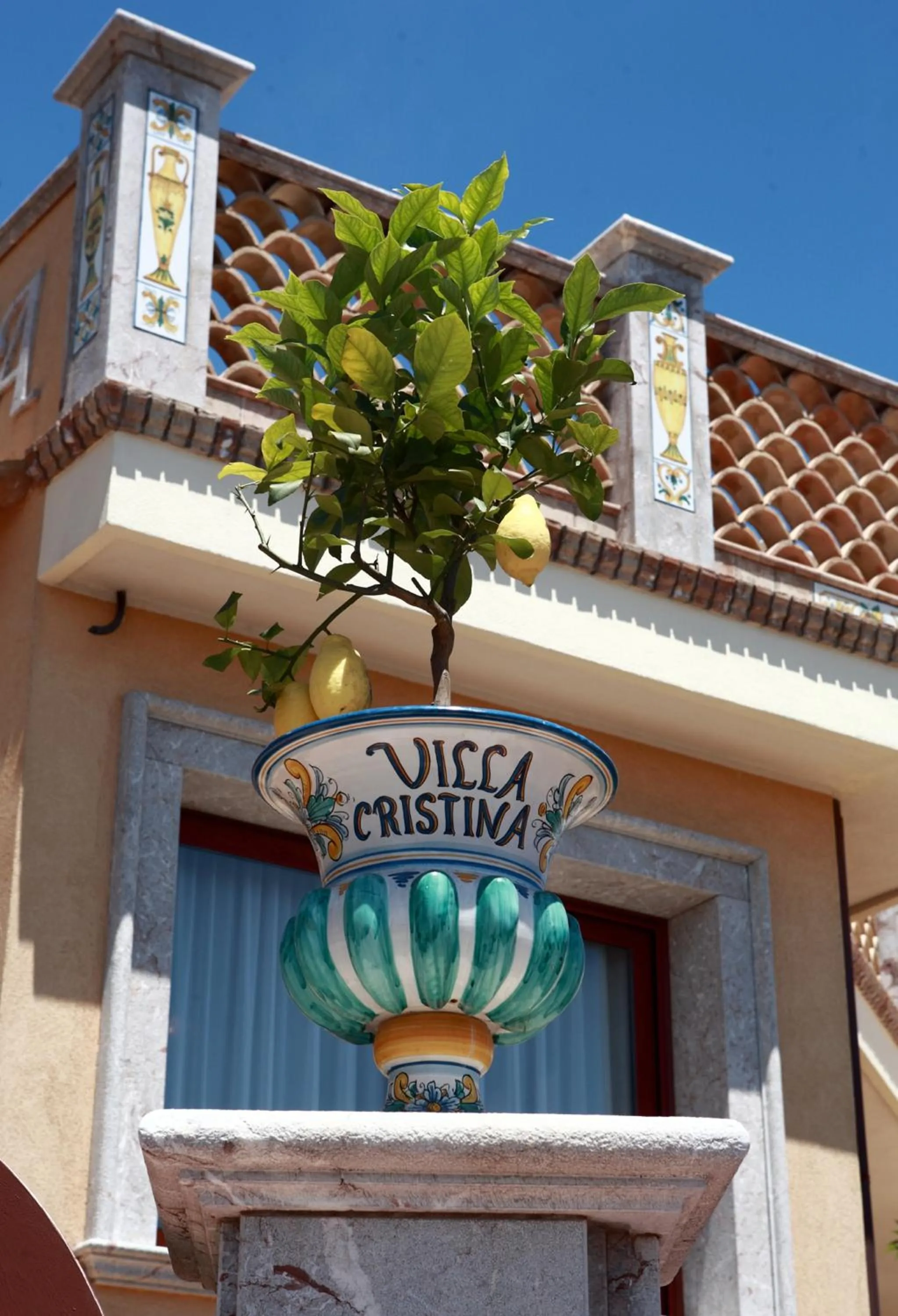 Decorative detail in Villa Cristina