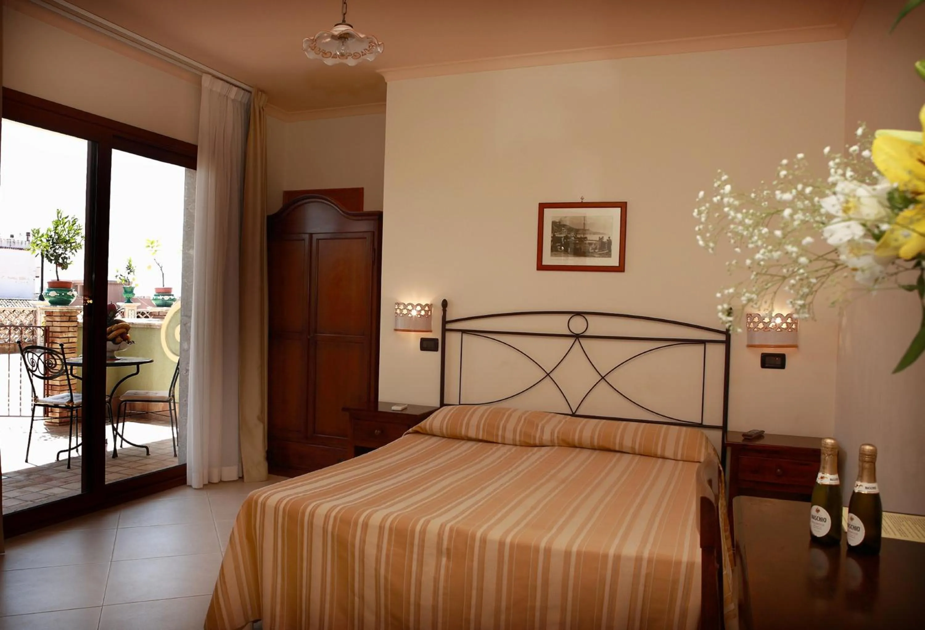 Bedroom, Bed in Villa Cristina