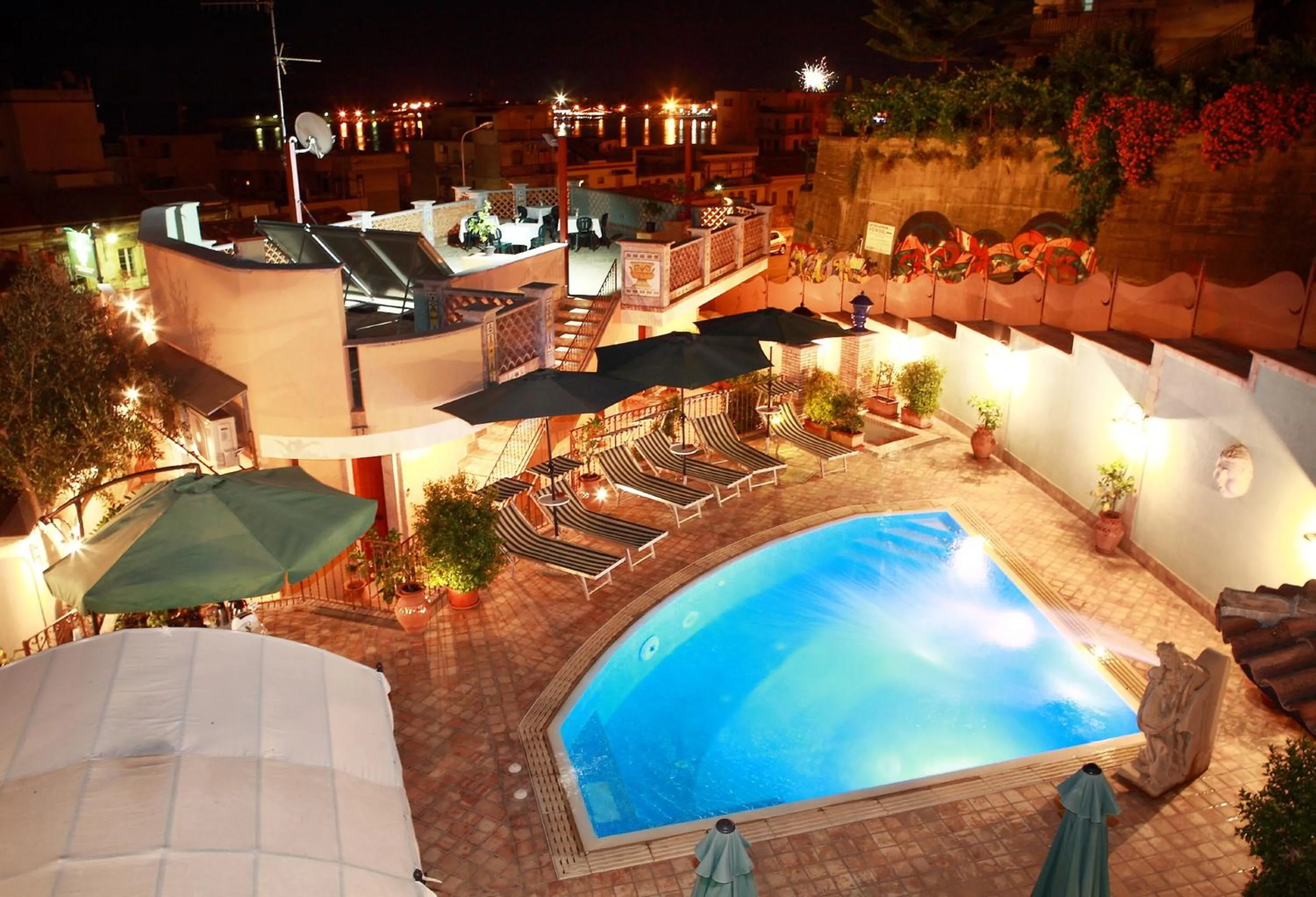 Pool view in Villa Cristina