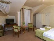 Photo of the whole room in Villa Anna