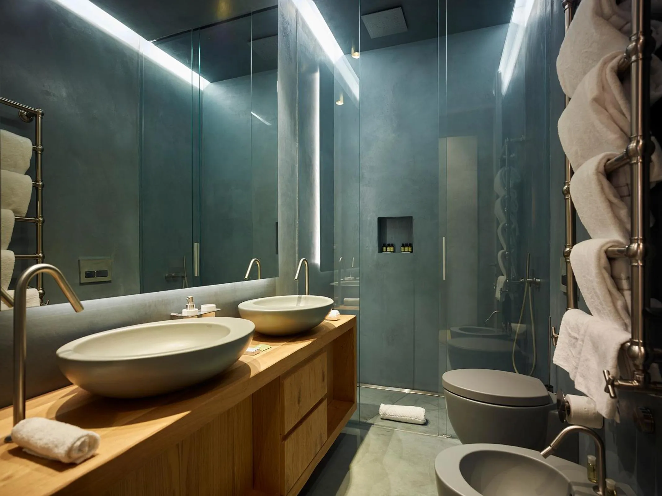 Shower in Fornace Suite